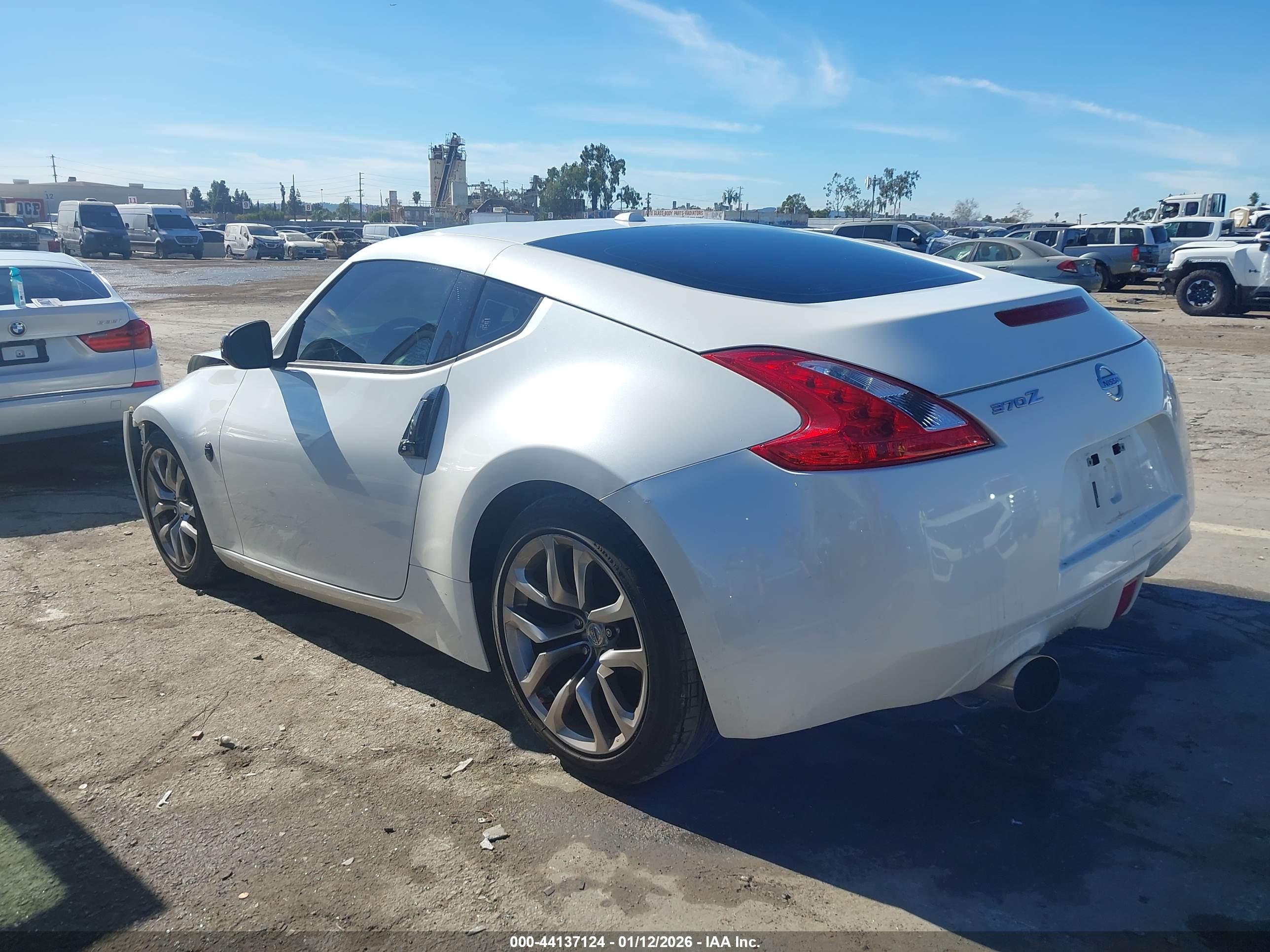 NISSAN 370Z image 3