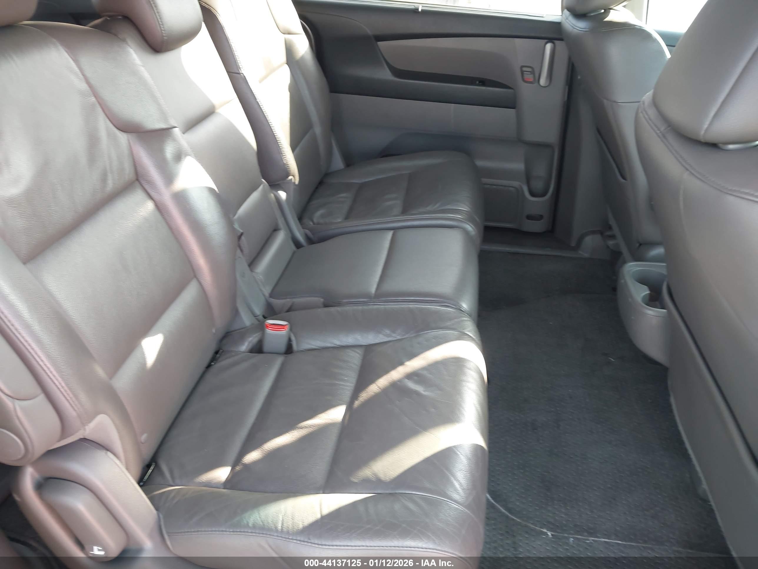 HONDA ODYSSEY image 8