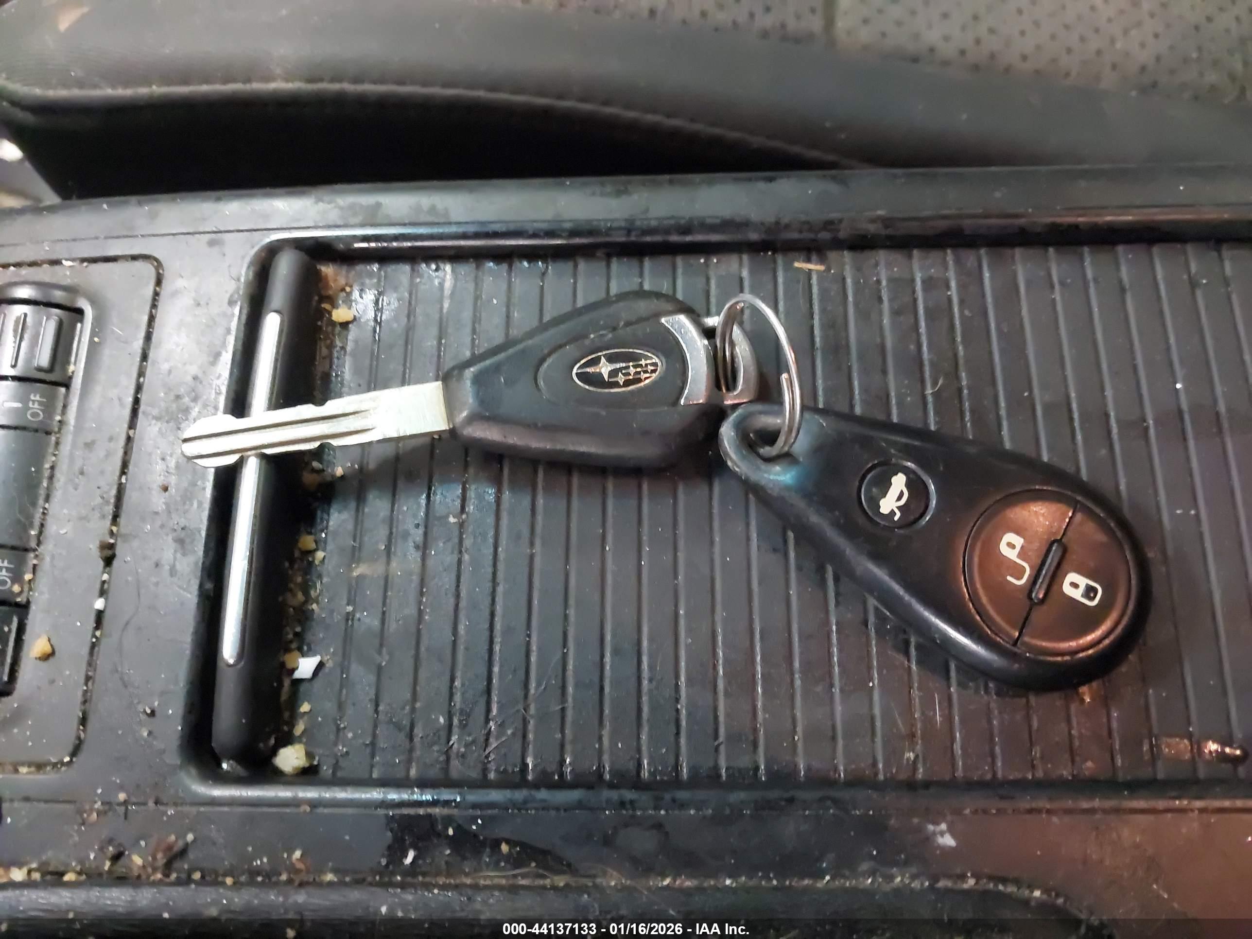 SUBARU OUTBACK image 11