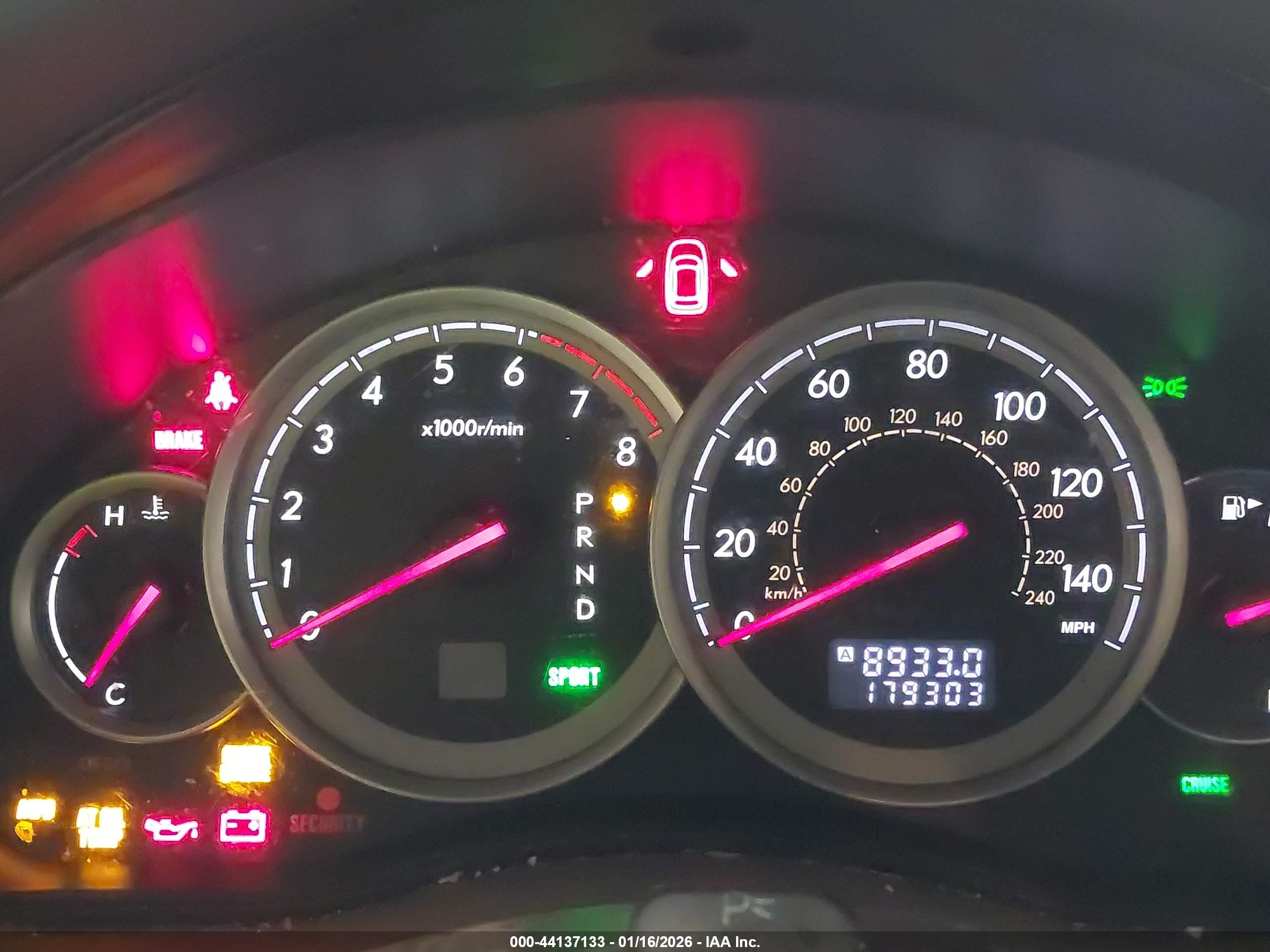 SUBARU OUTBACK image 7