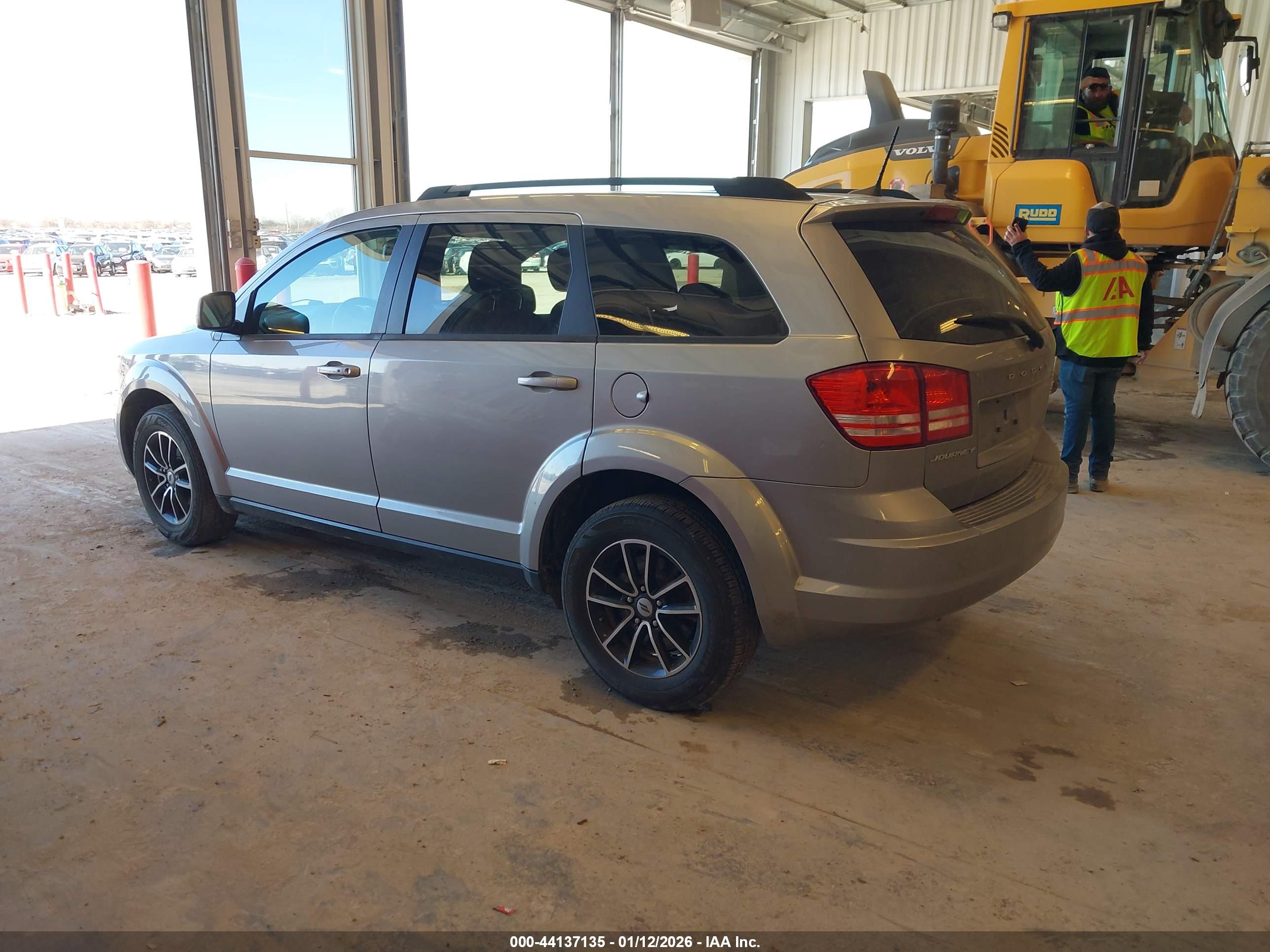 DODGE JOURNEY image 3