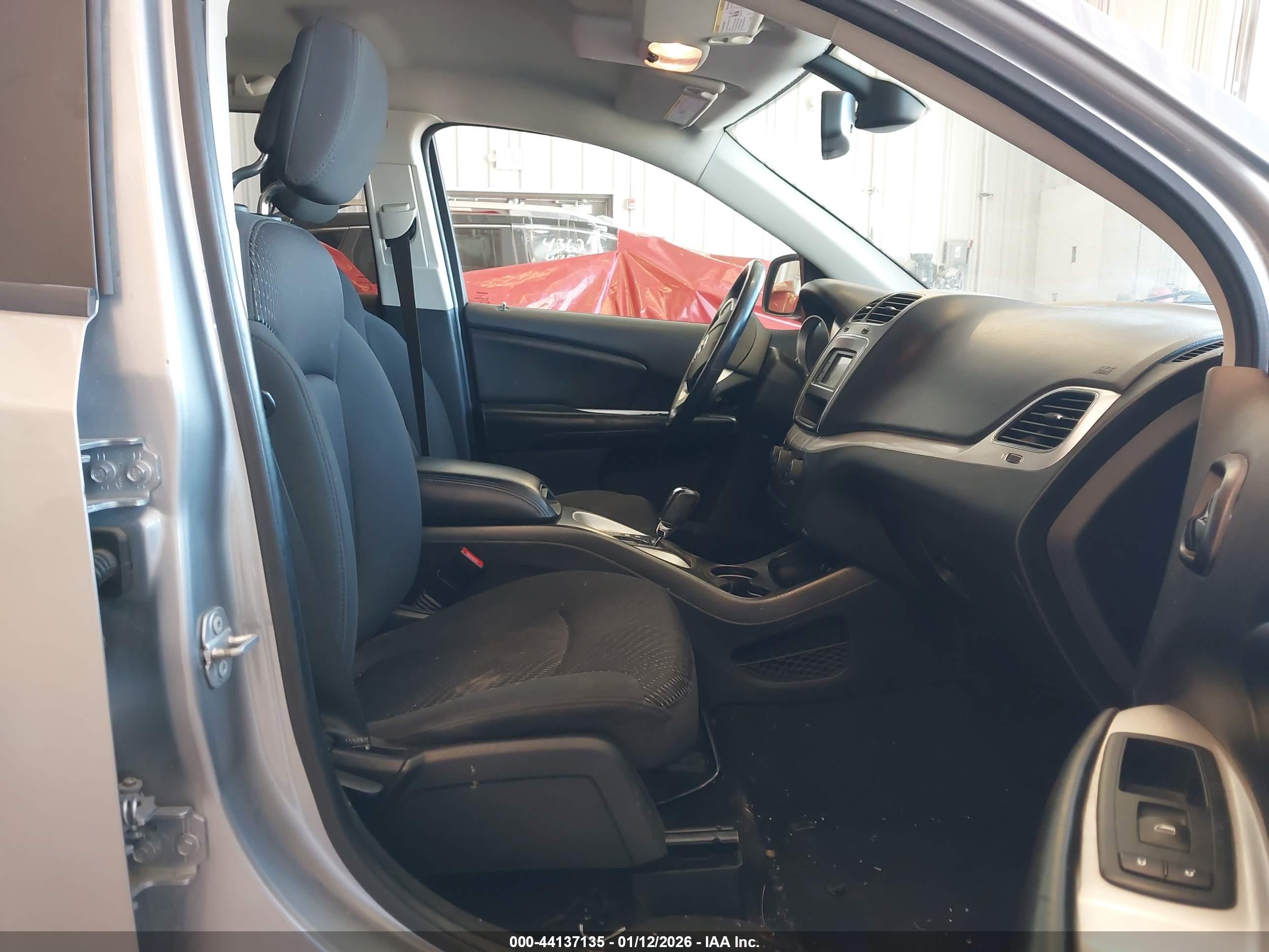 DODGE JOURNEY image 5