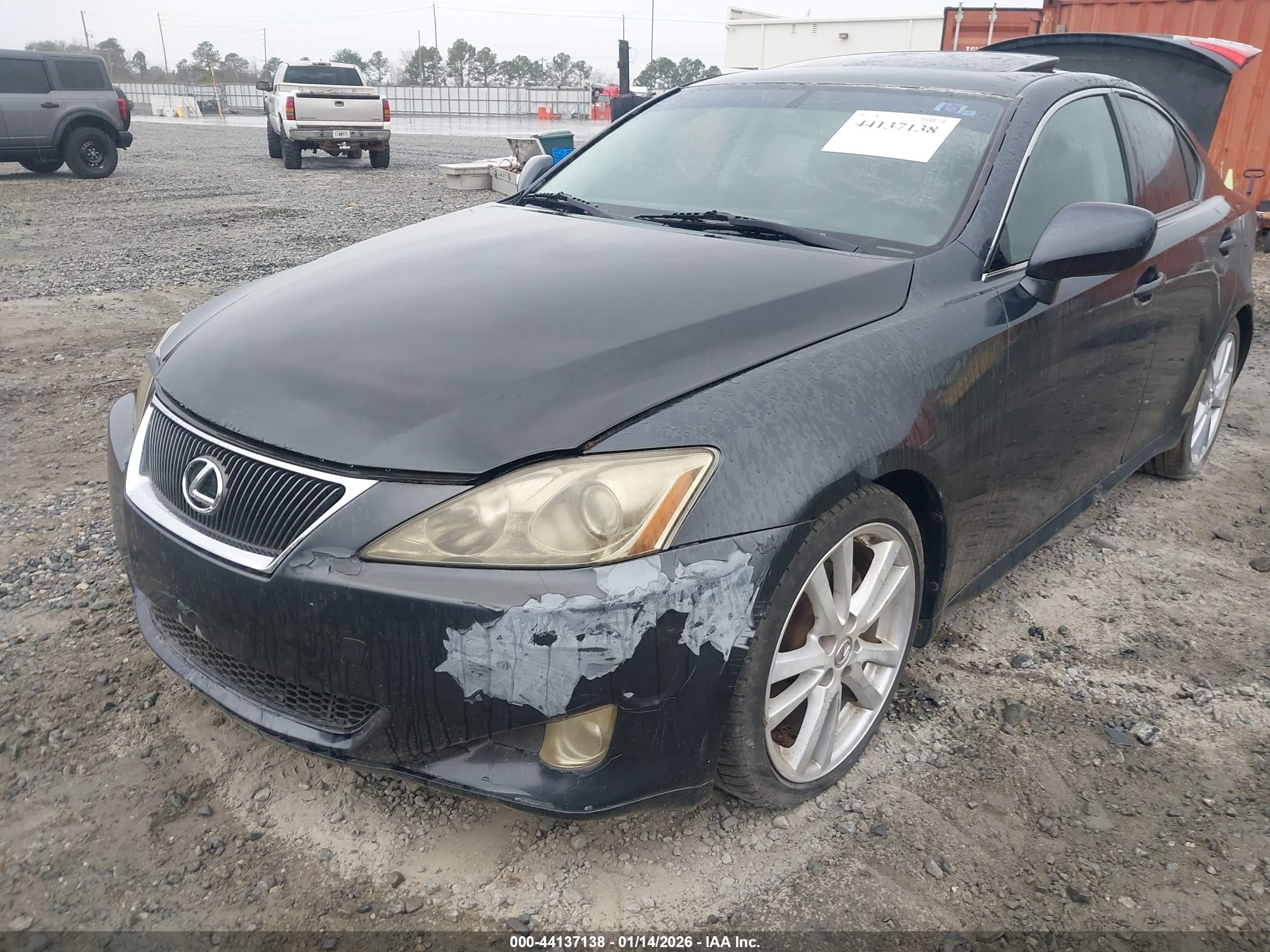LEXUS IS image 6