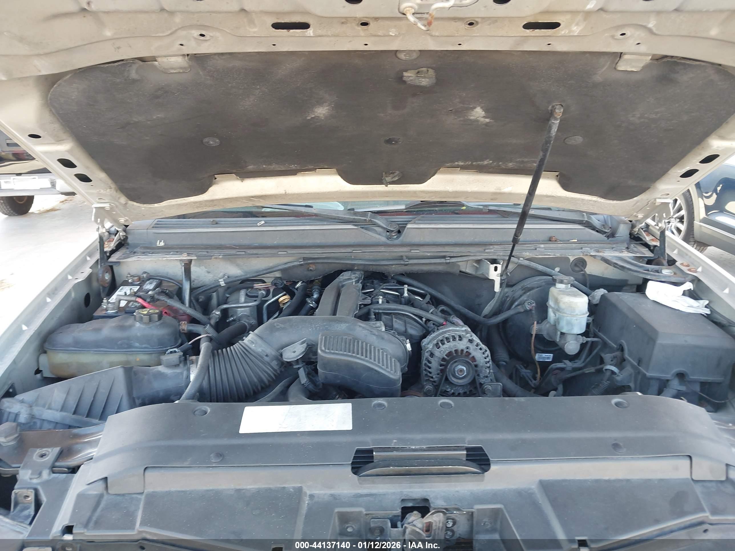 CHEVROLET TAHOE image 10