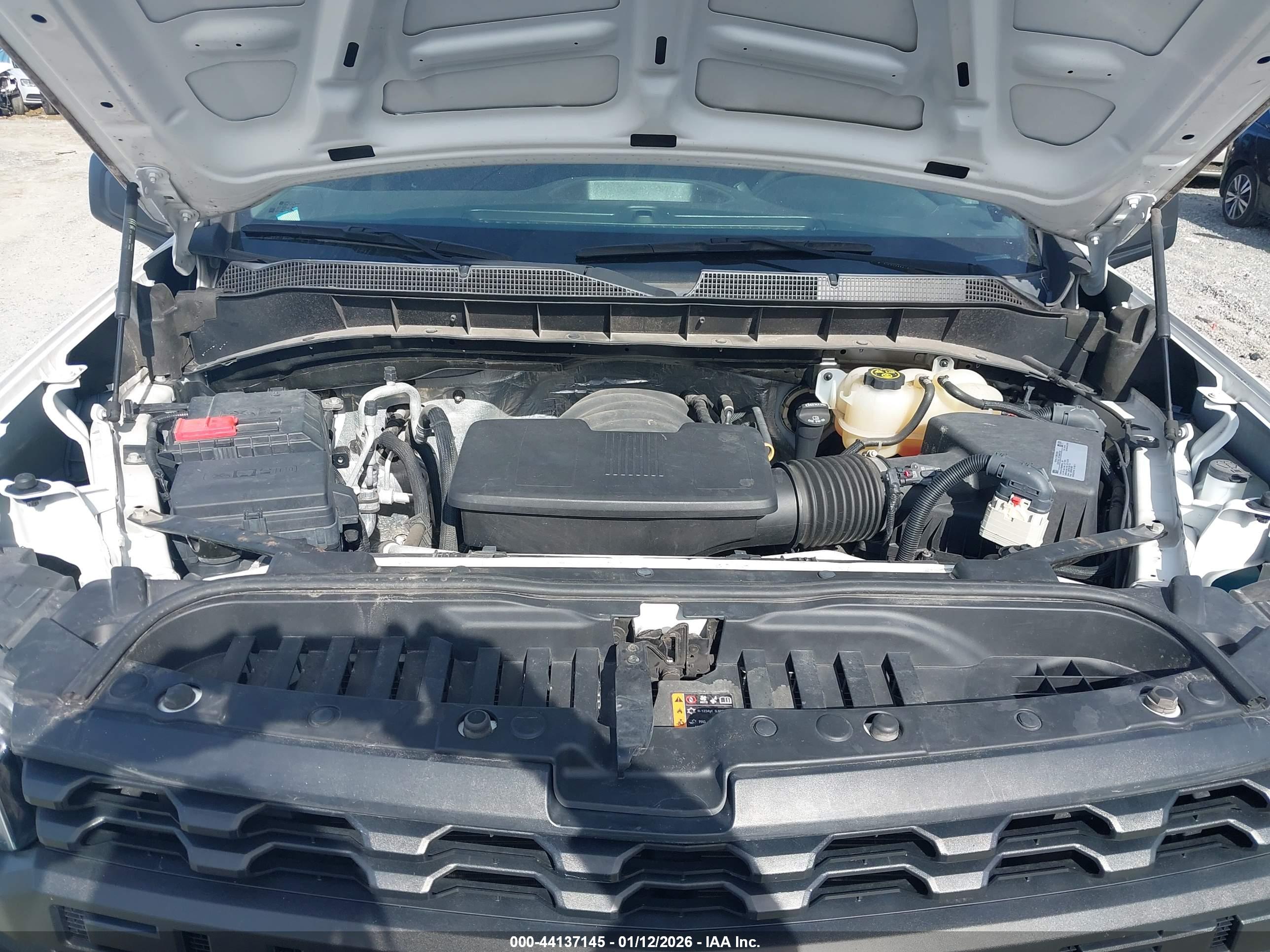 CHEVROLET SILVERADO image 10