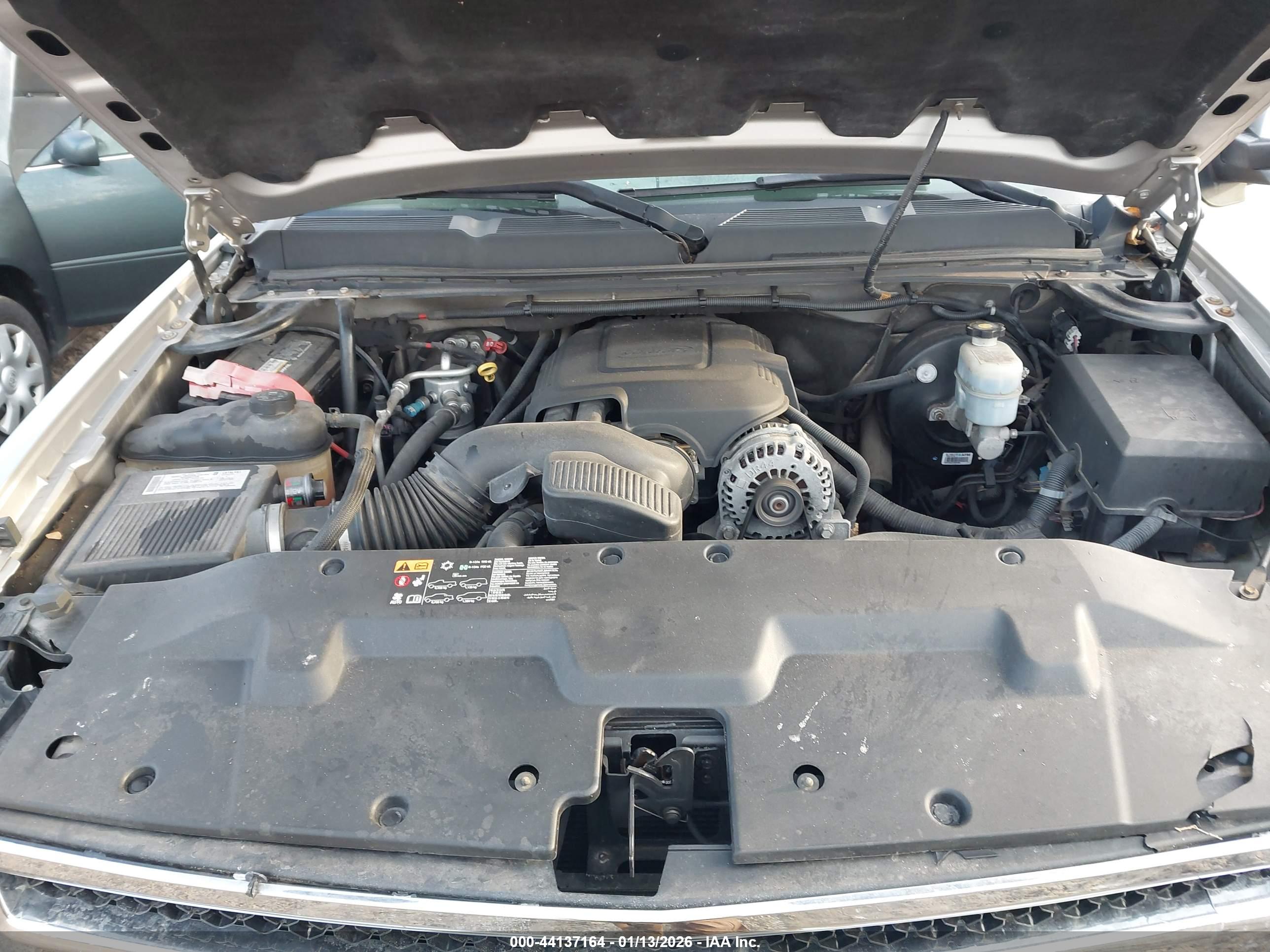 CHEVROLET SILVERADO image 10