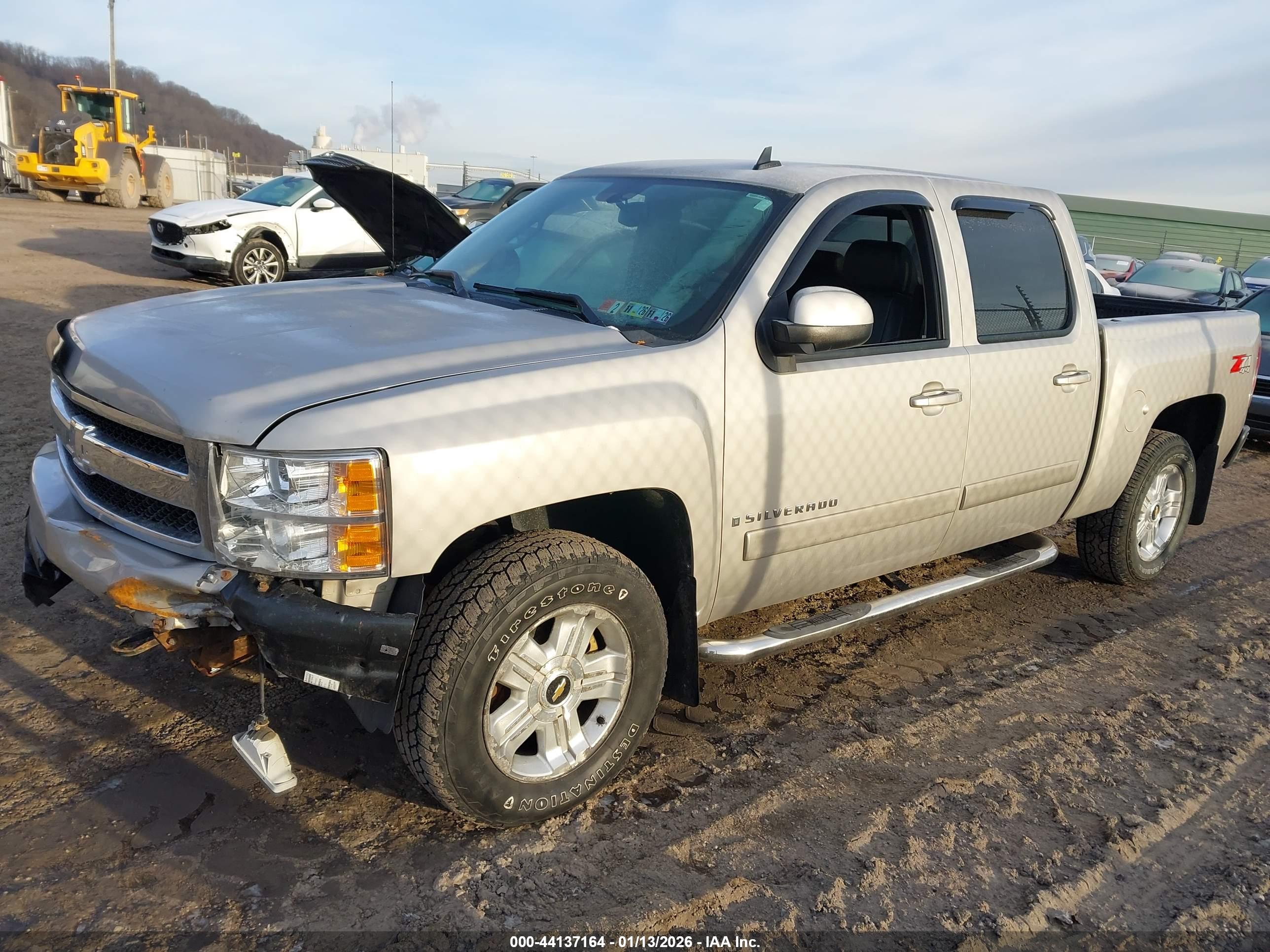 CHEVROLET SILVERADO image 2
