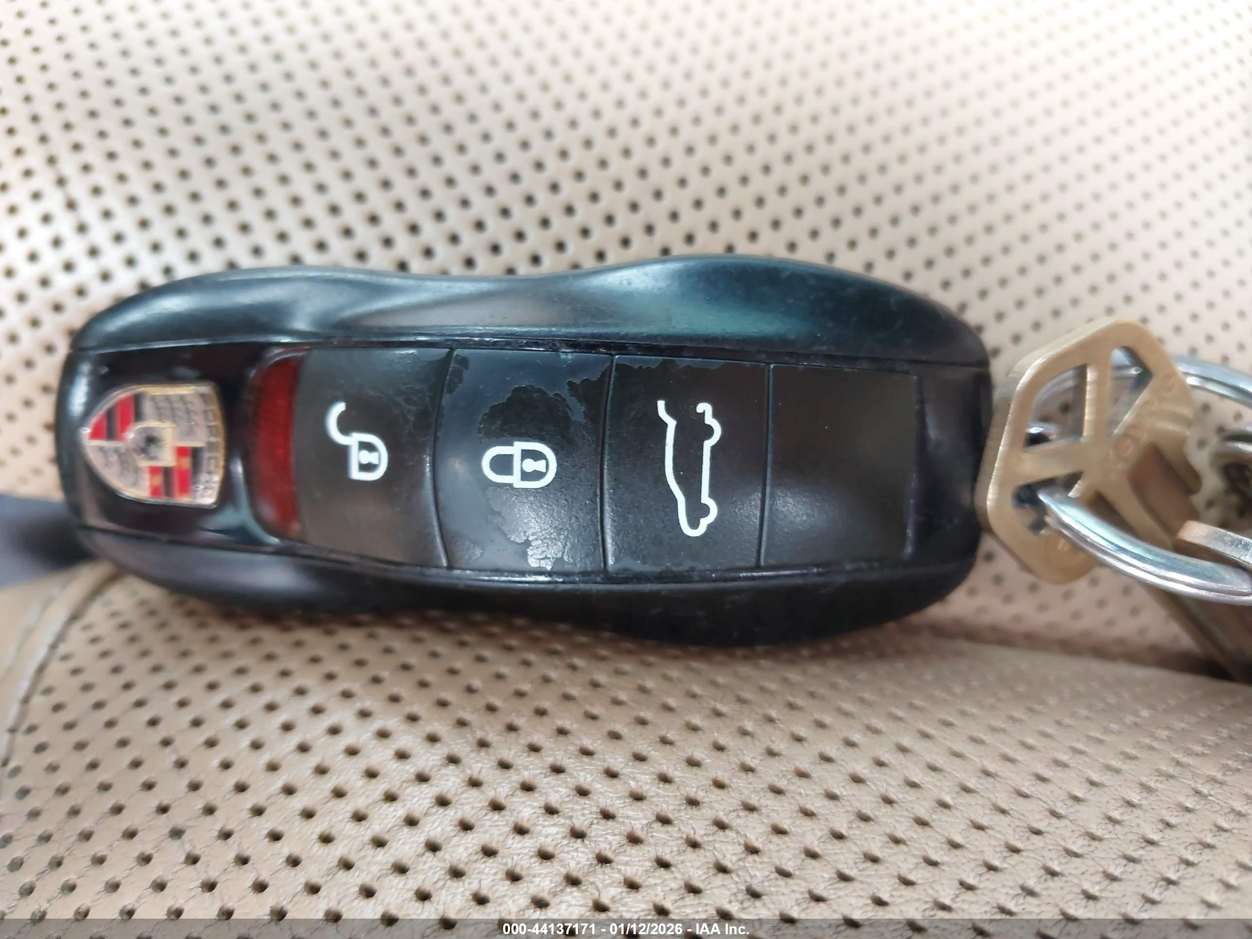 PORSCHE CAYENNE image 11