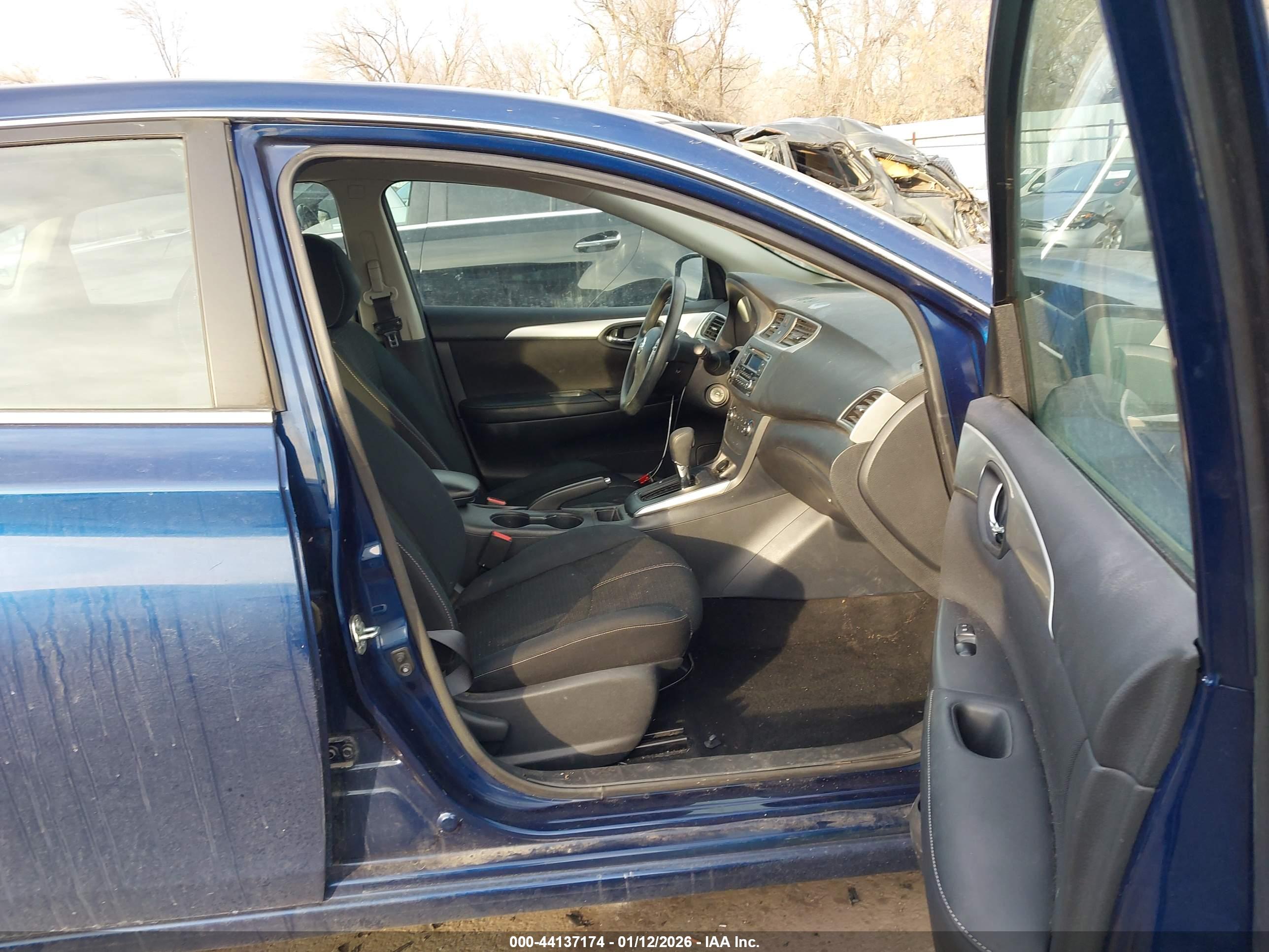 NISSAN SENTRA image 5
