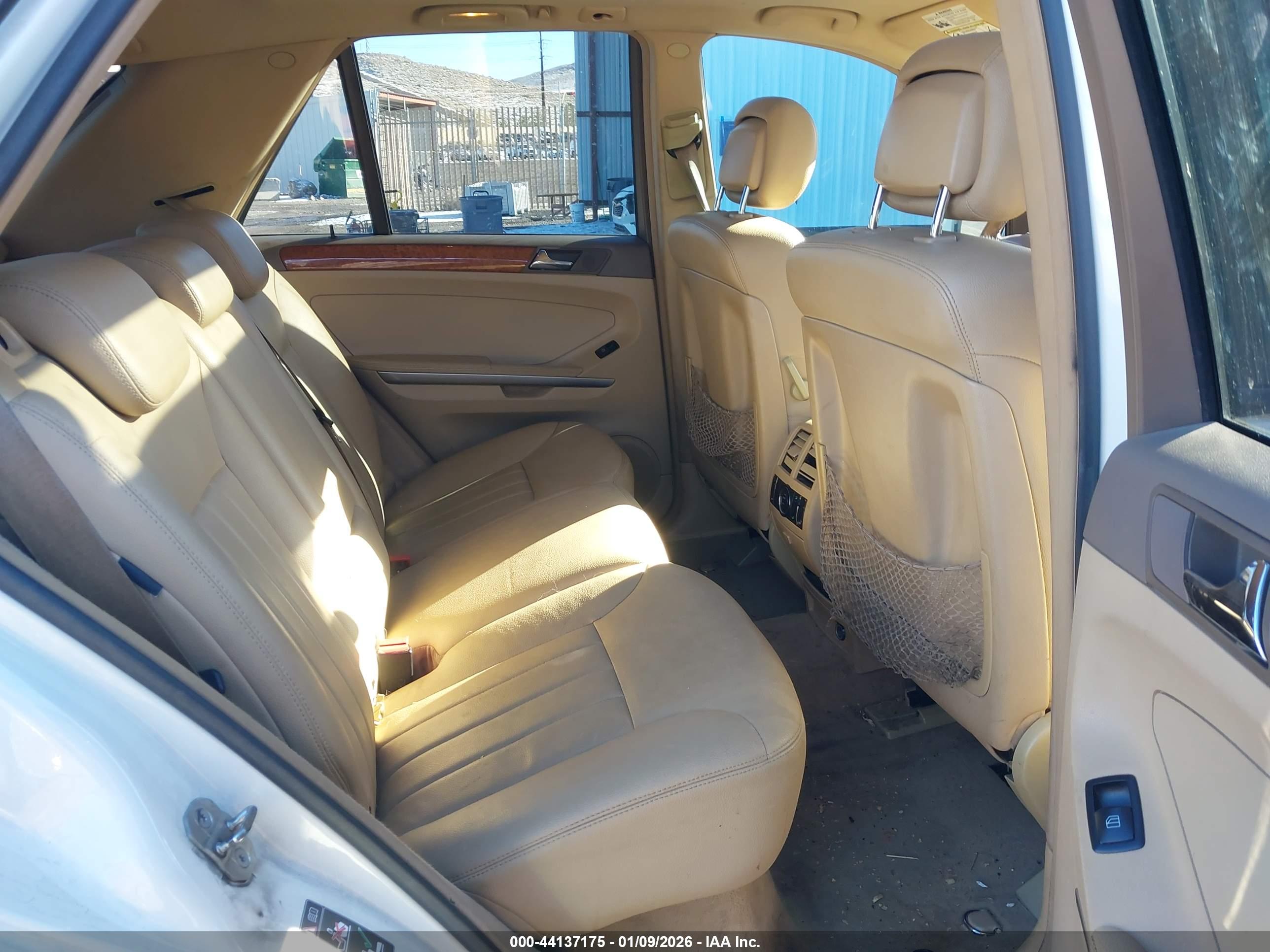 MERCEDES-BENZ ML image 8