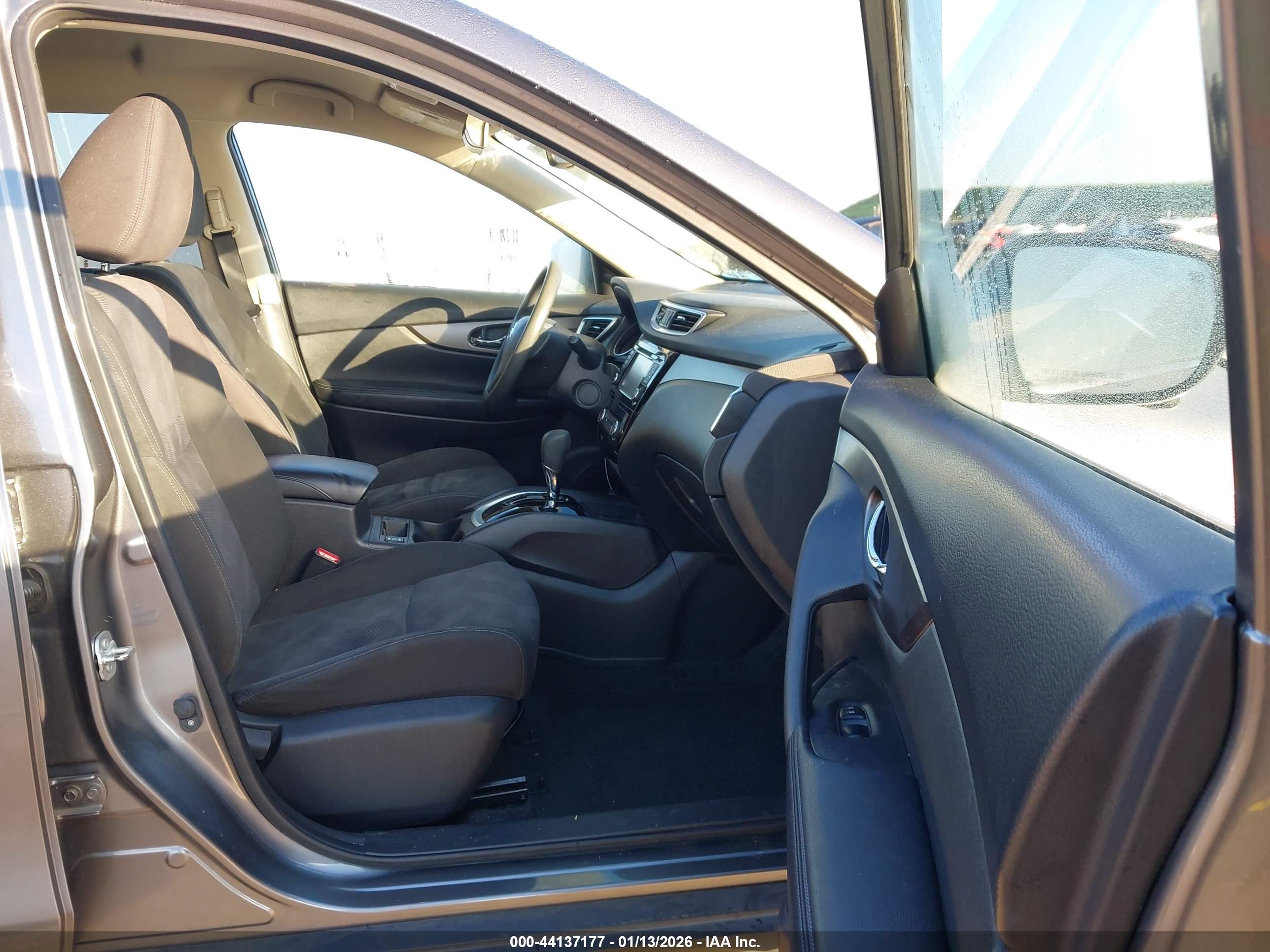 NISSAN ROGUE image 5