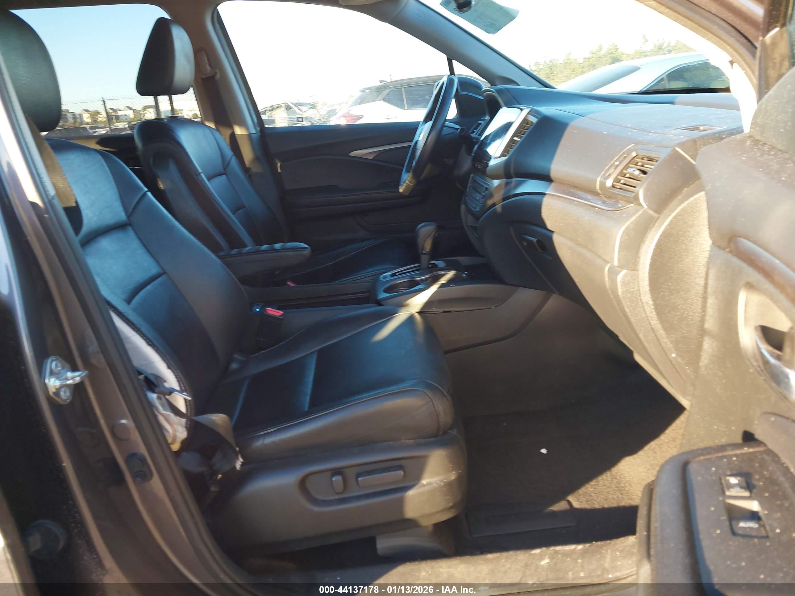 HONDA PILOT image 5