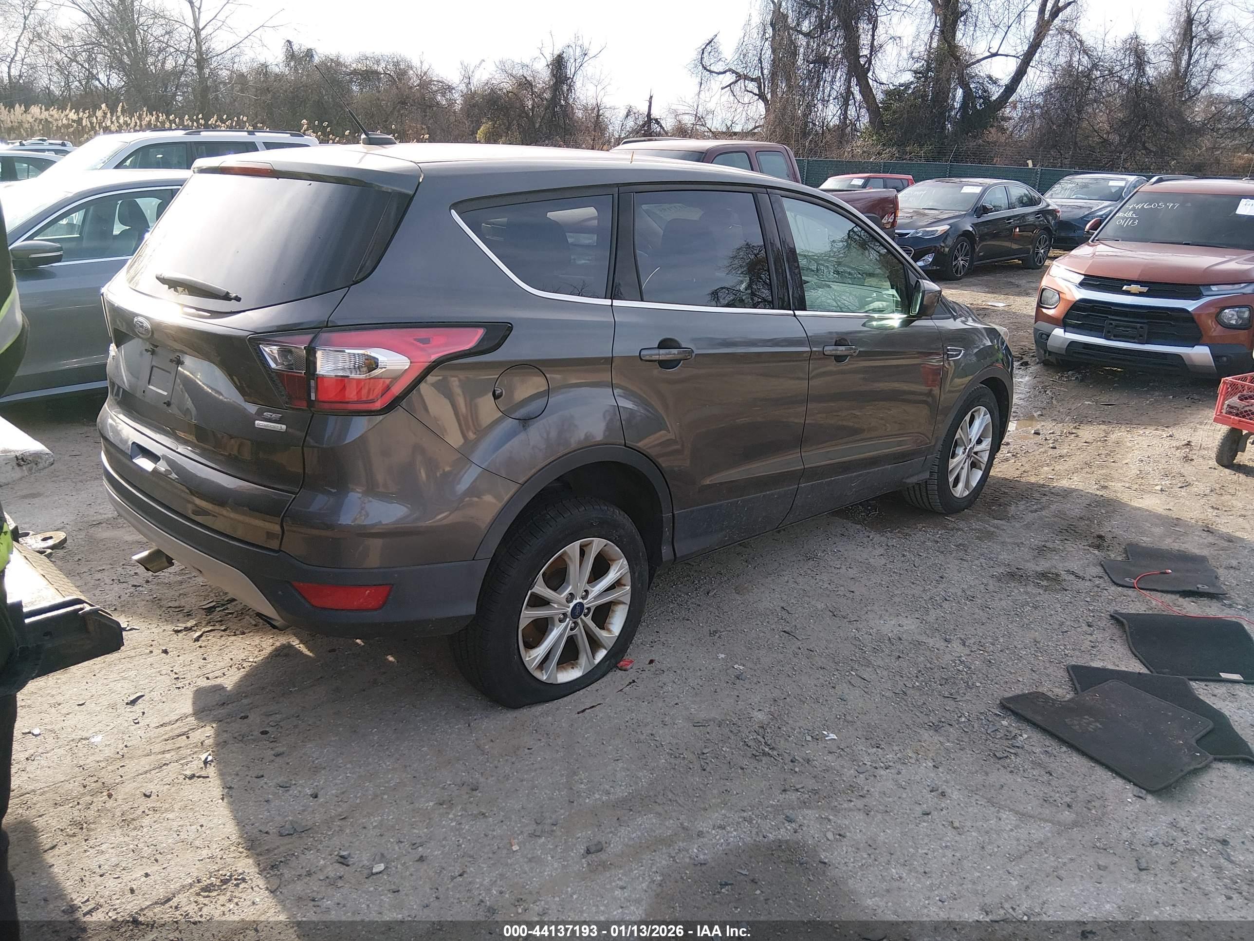 FORD ESCAPE image 4