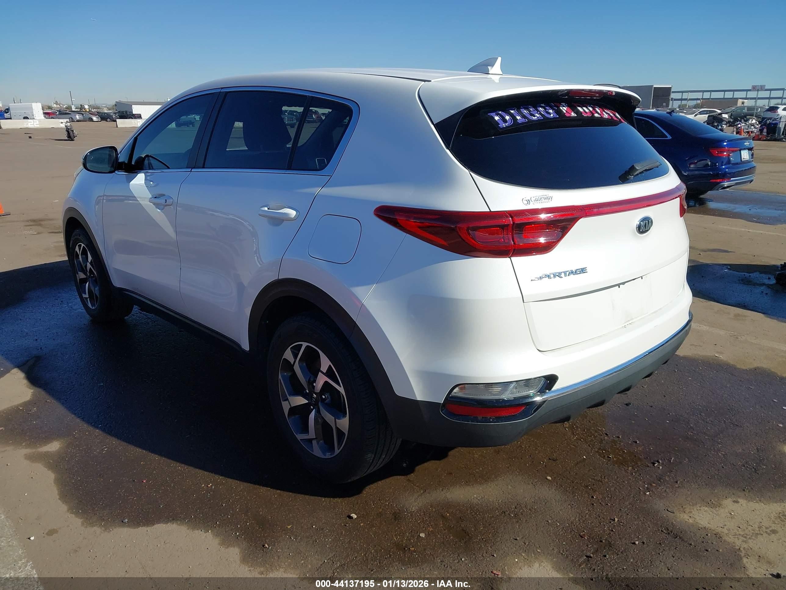 KIA SPORTAGE image 3