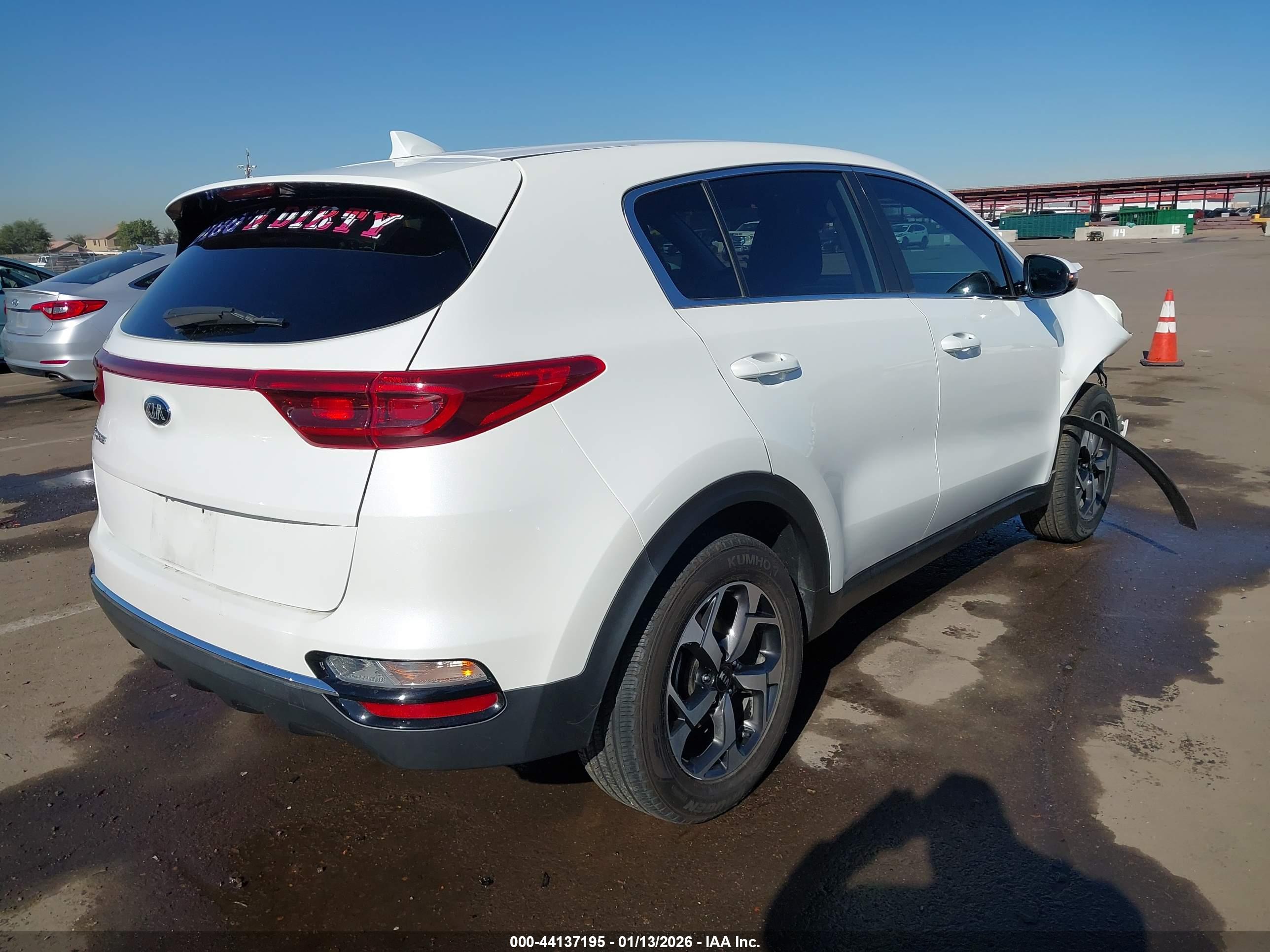 KIA SPORTAGE image 4