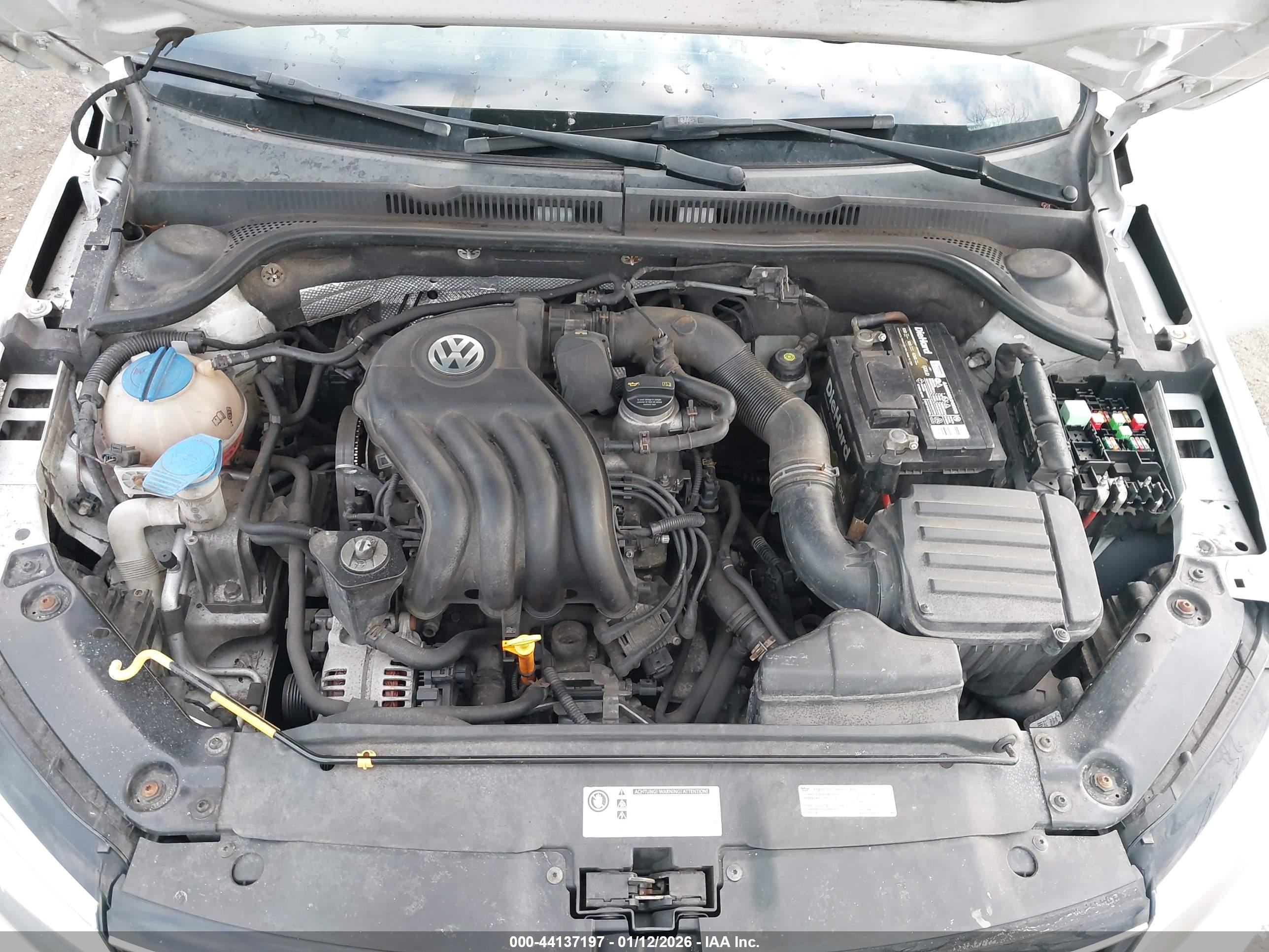 VOLKSWAGEN JETTA image 10