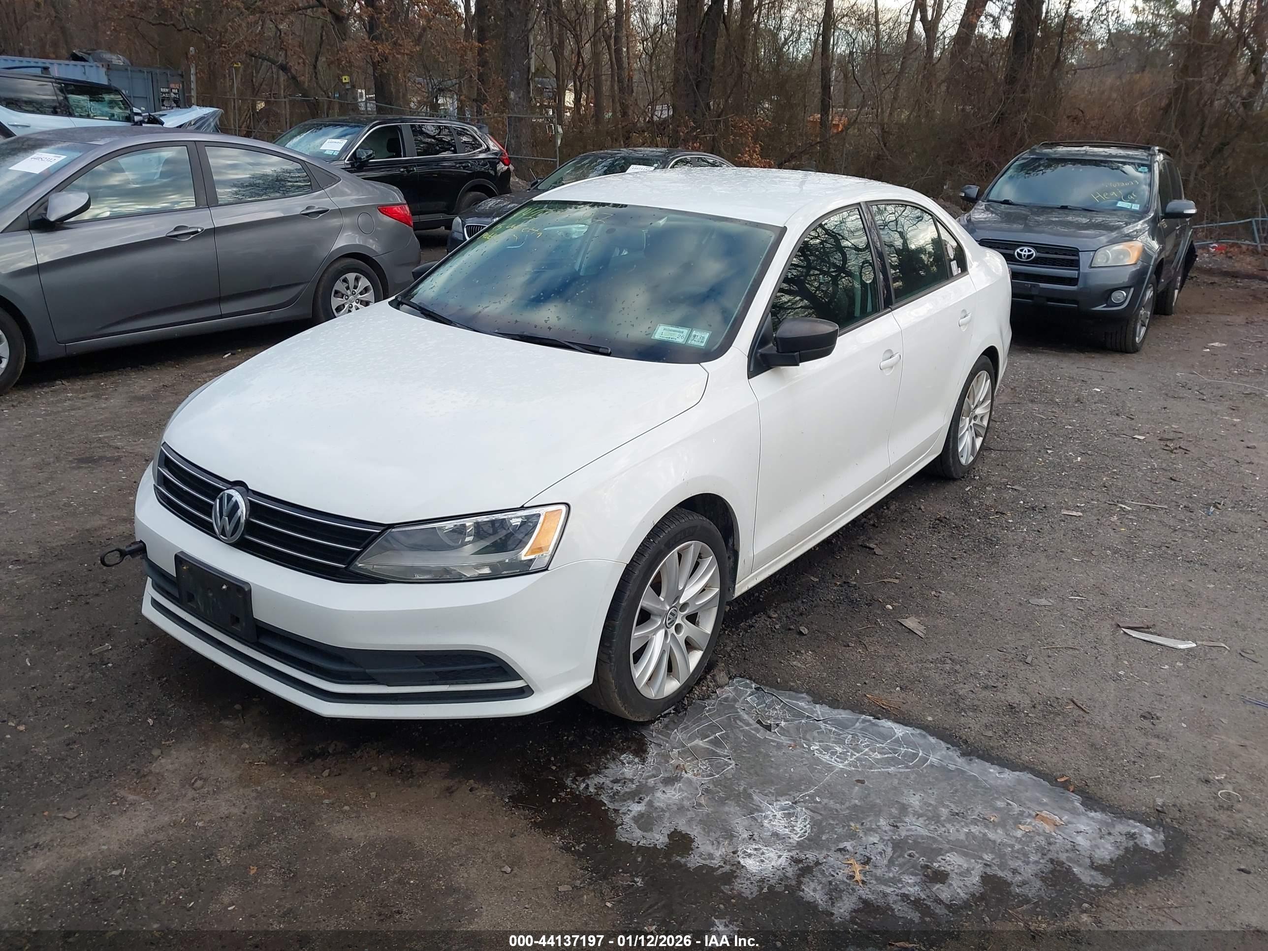 VOLKSWAGEN JETTA image 2