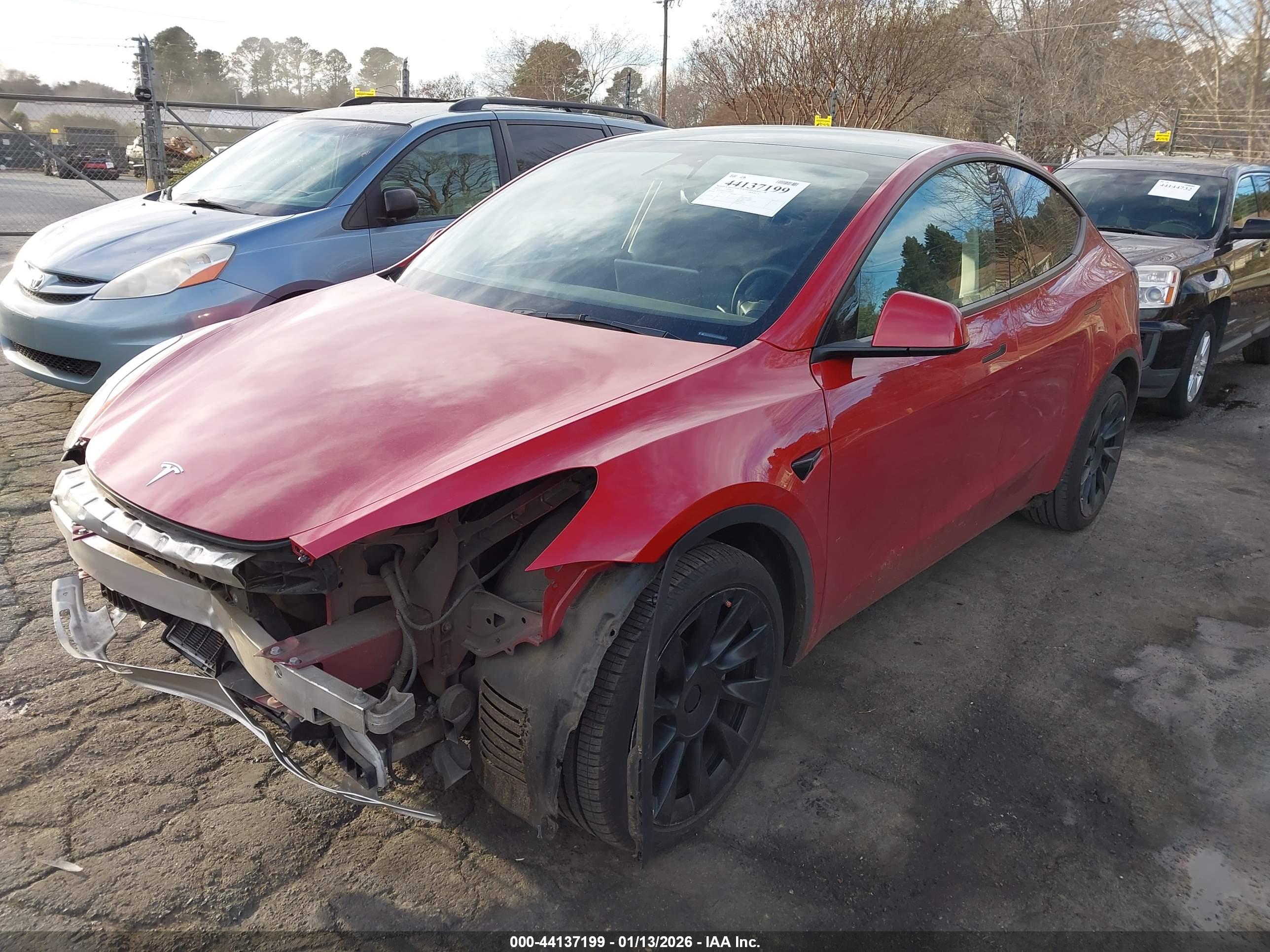 TESLA MODEL image 2