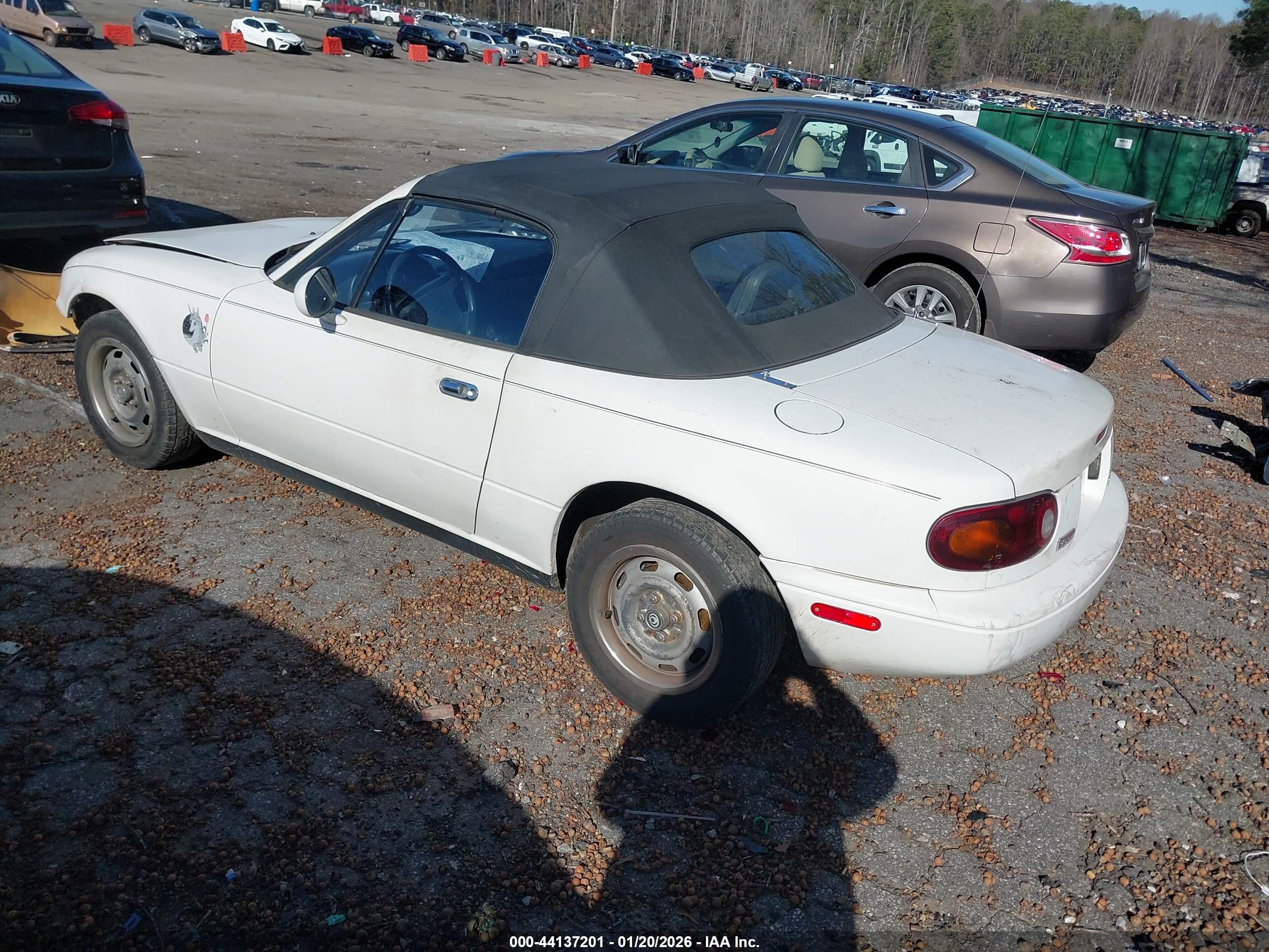 MAZDA MX-5 image 3