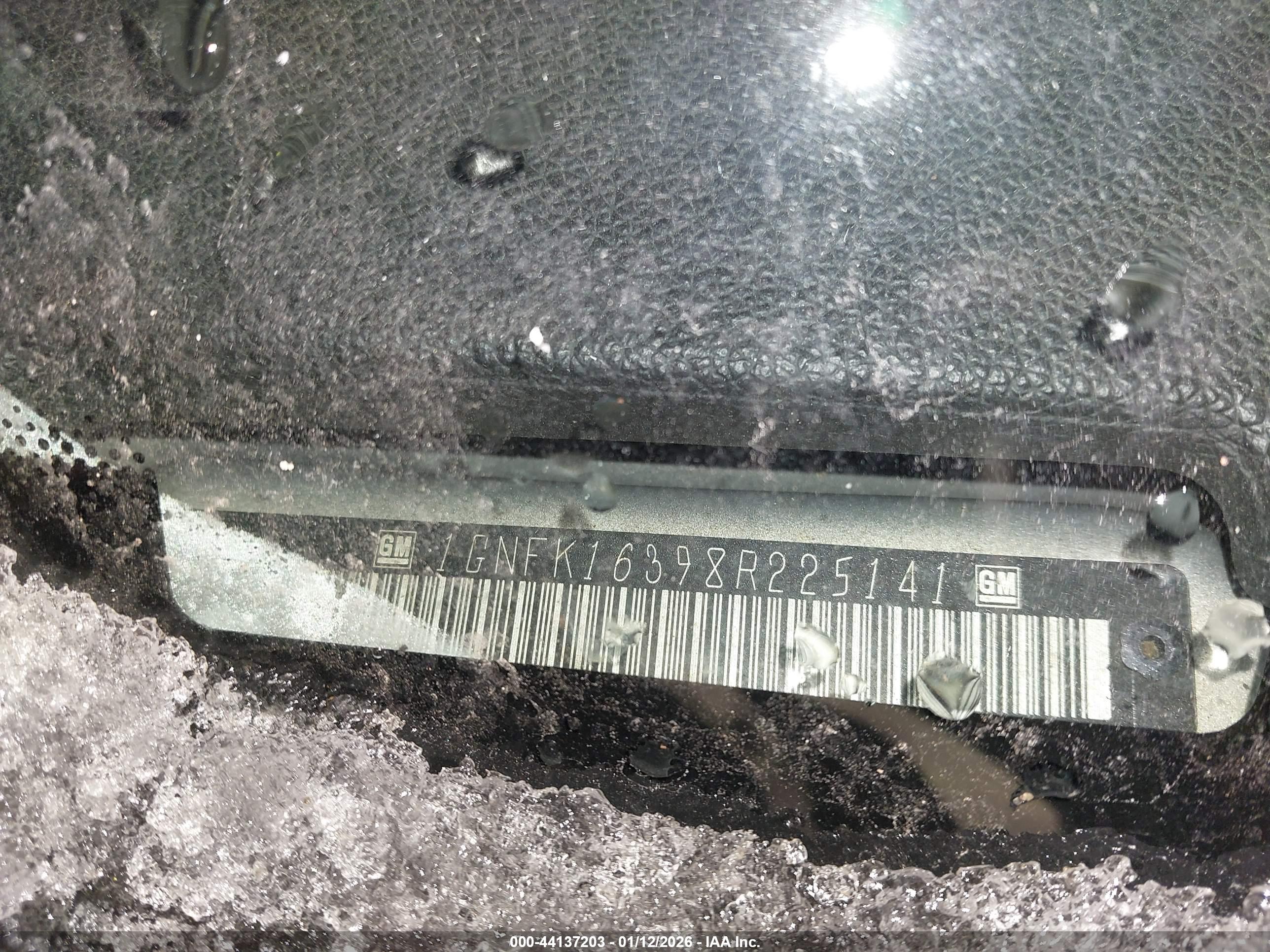 CHEVROLET SUBURBAN image 9