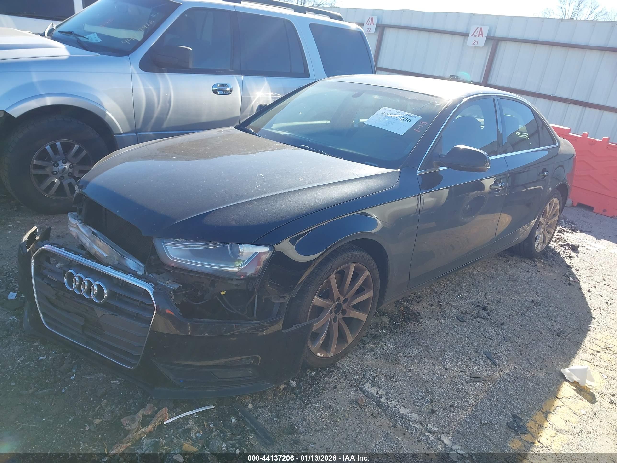 AUDI A4 image 2