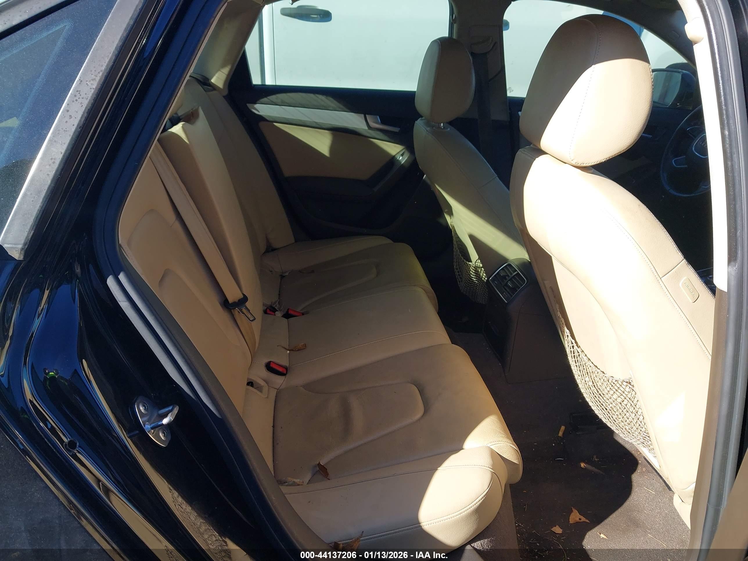 AUDI A4 image 8