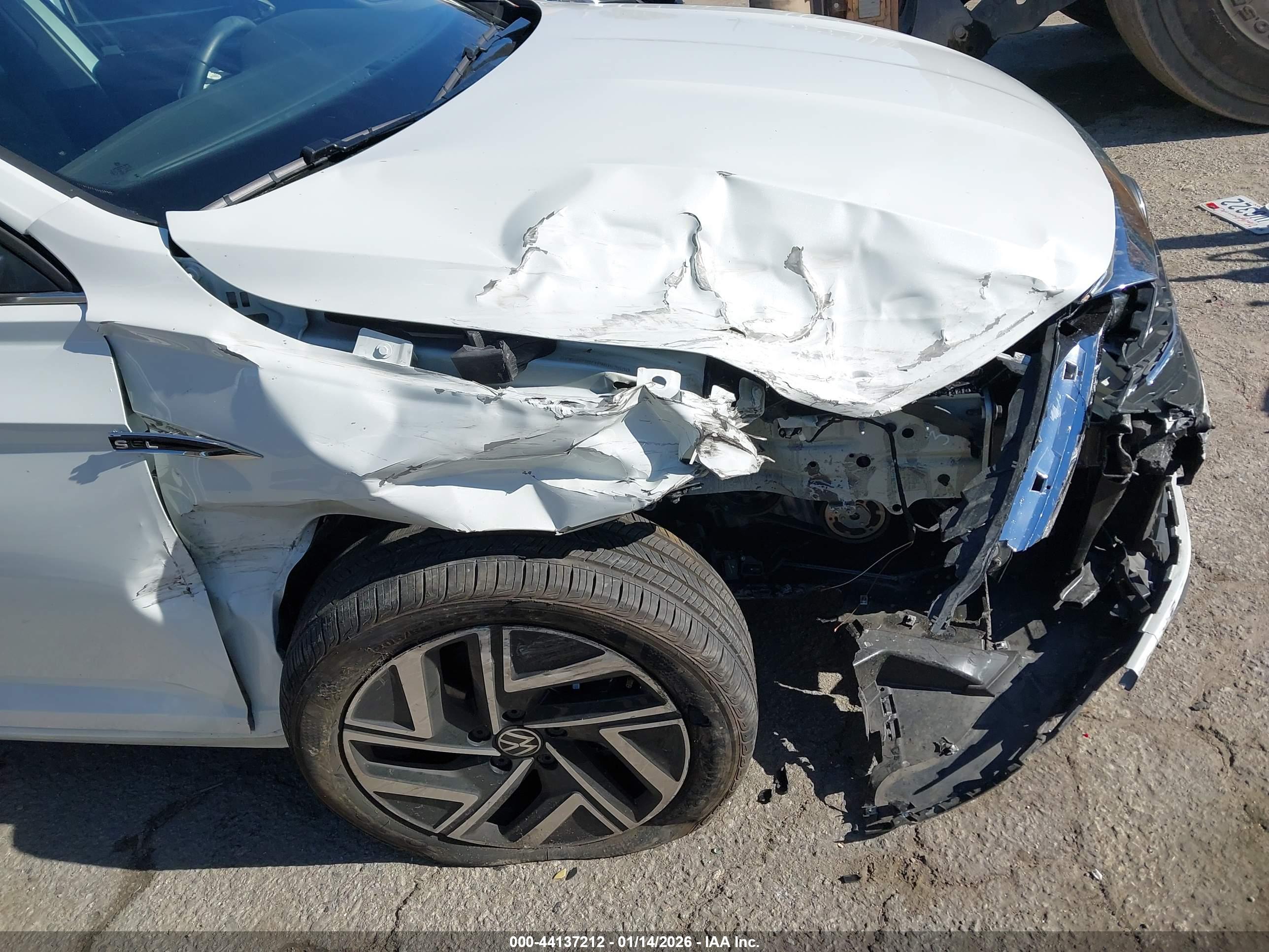 VOLKSWAGEN JETTA image 6