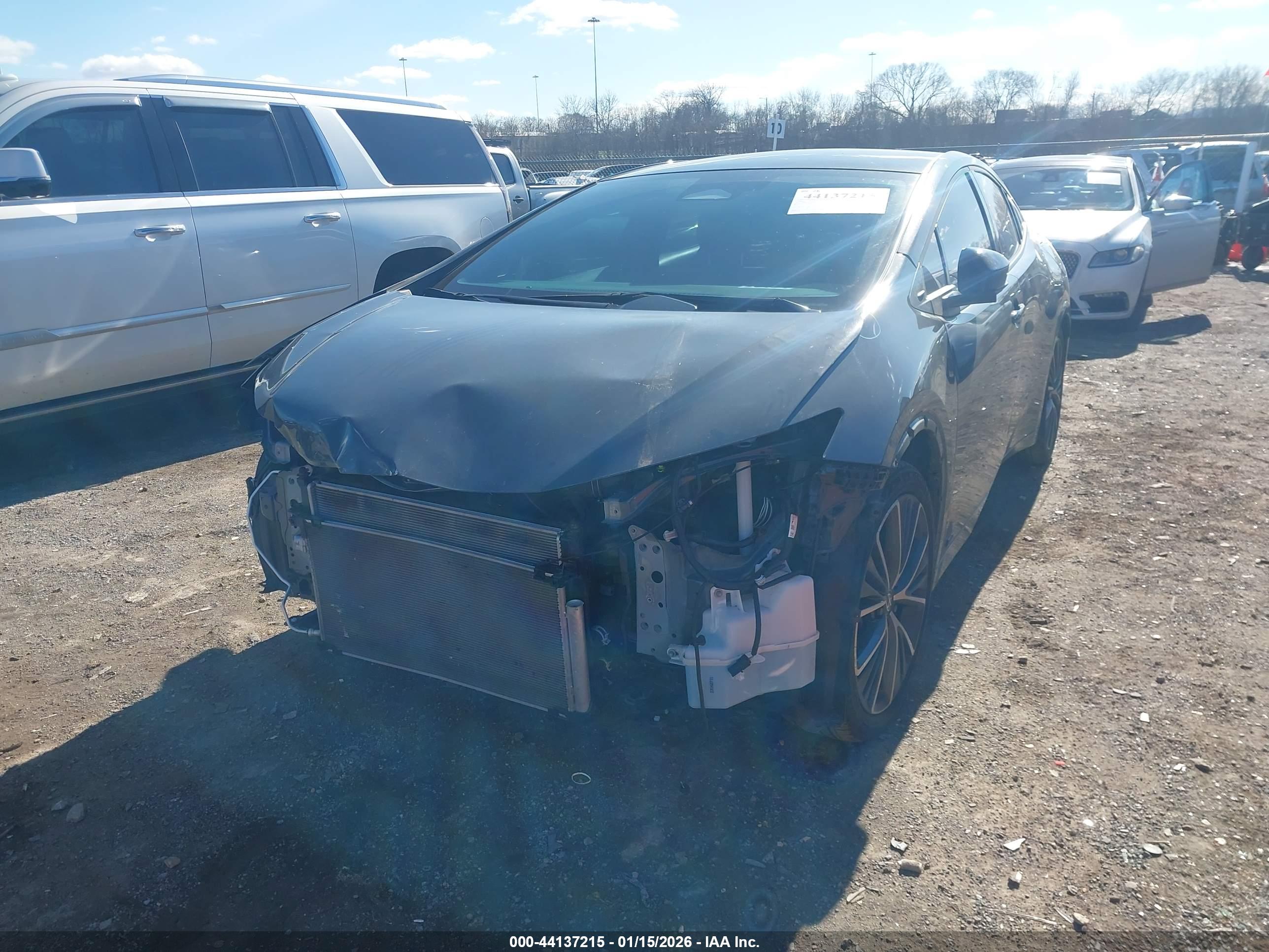TOYOTA PRIUS image 6