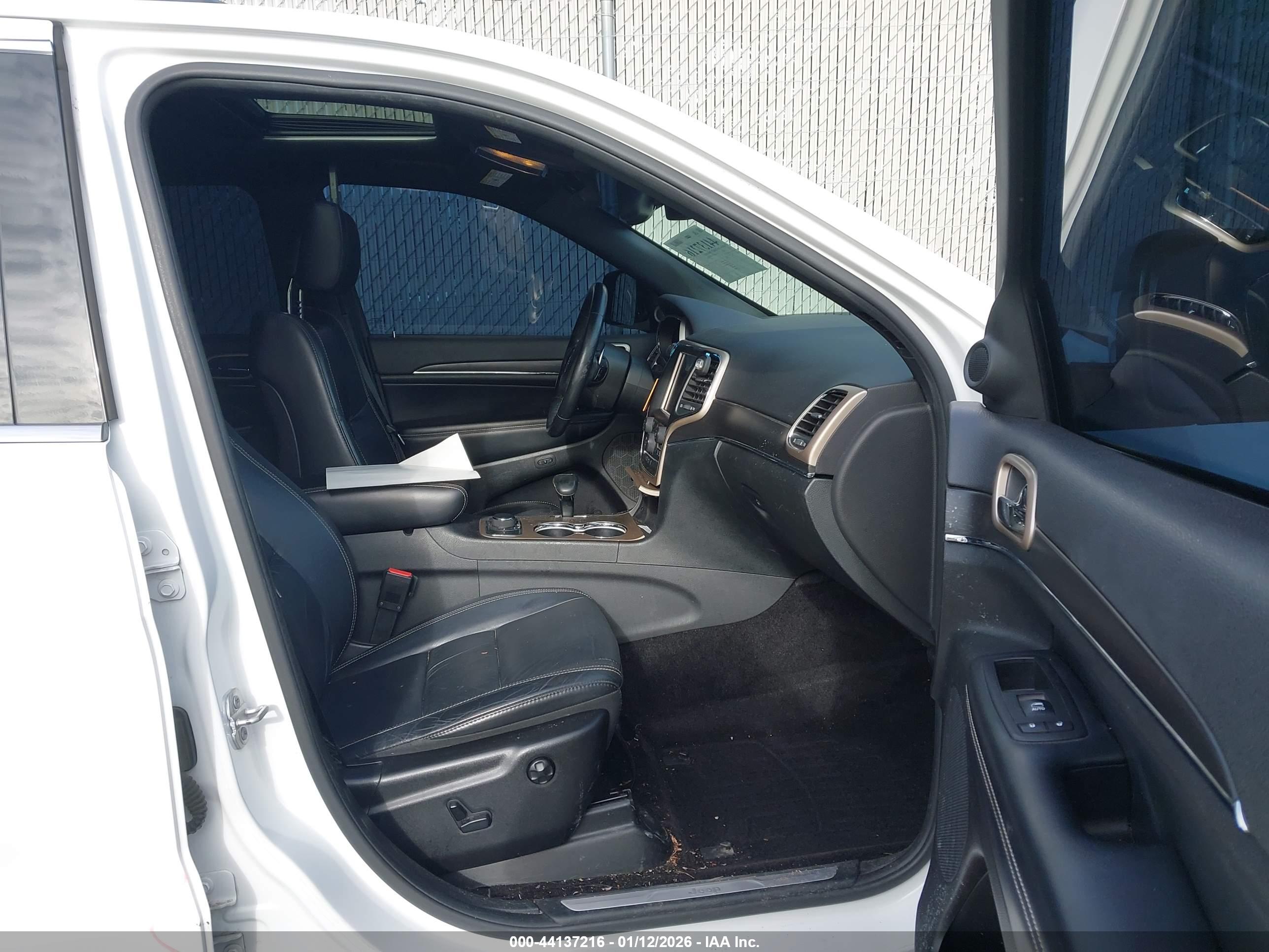 JEEP GRAND image 5