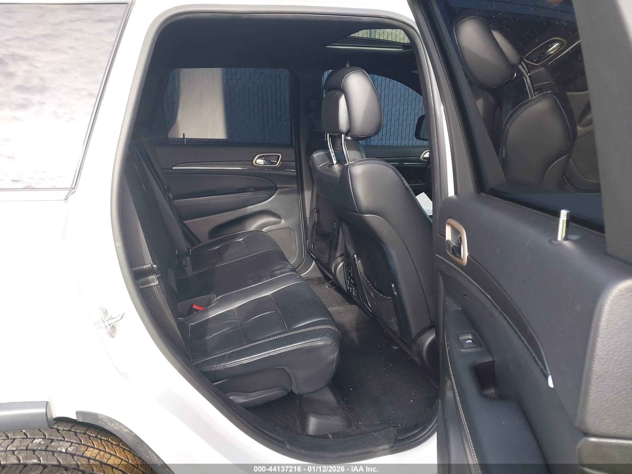JEEP GRAND image 8