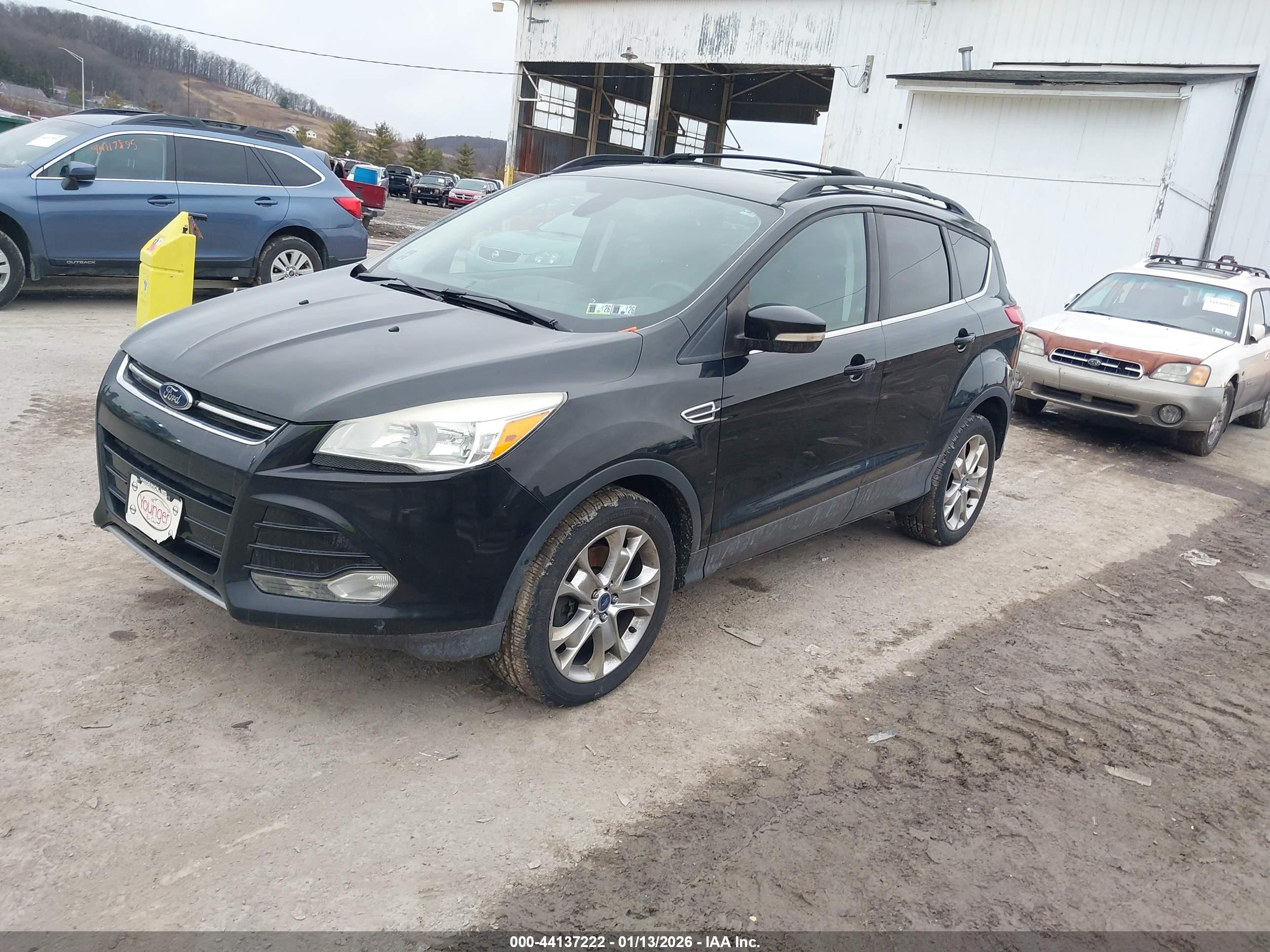 FORD ESCAPE image 2