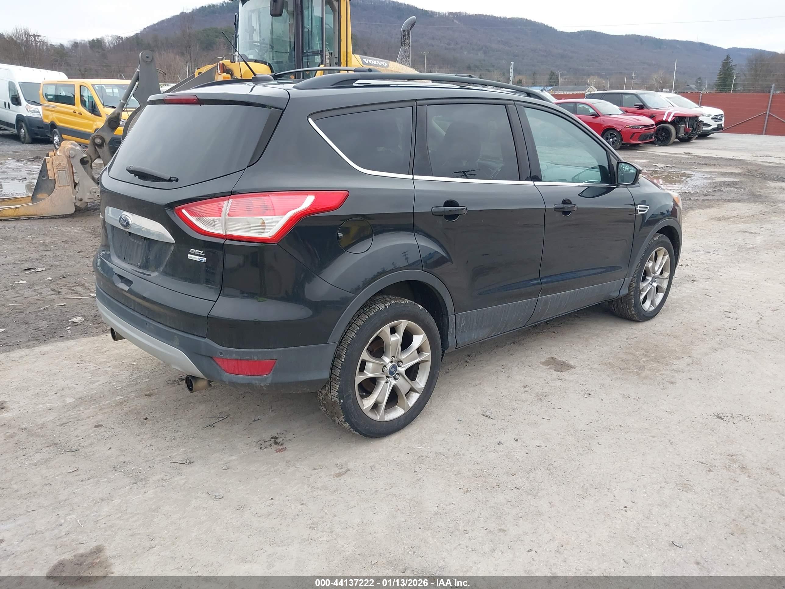 FORD ESCAPE image 4