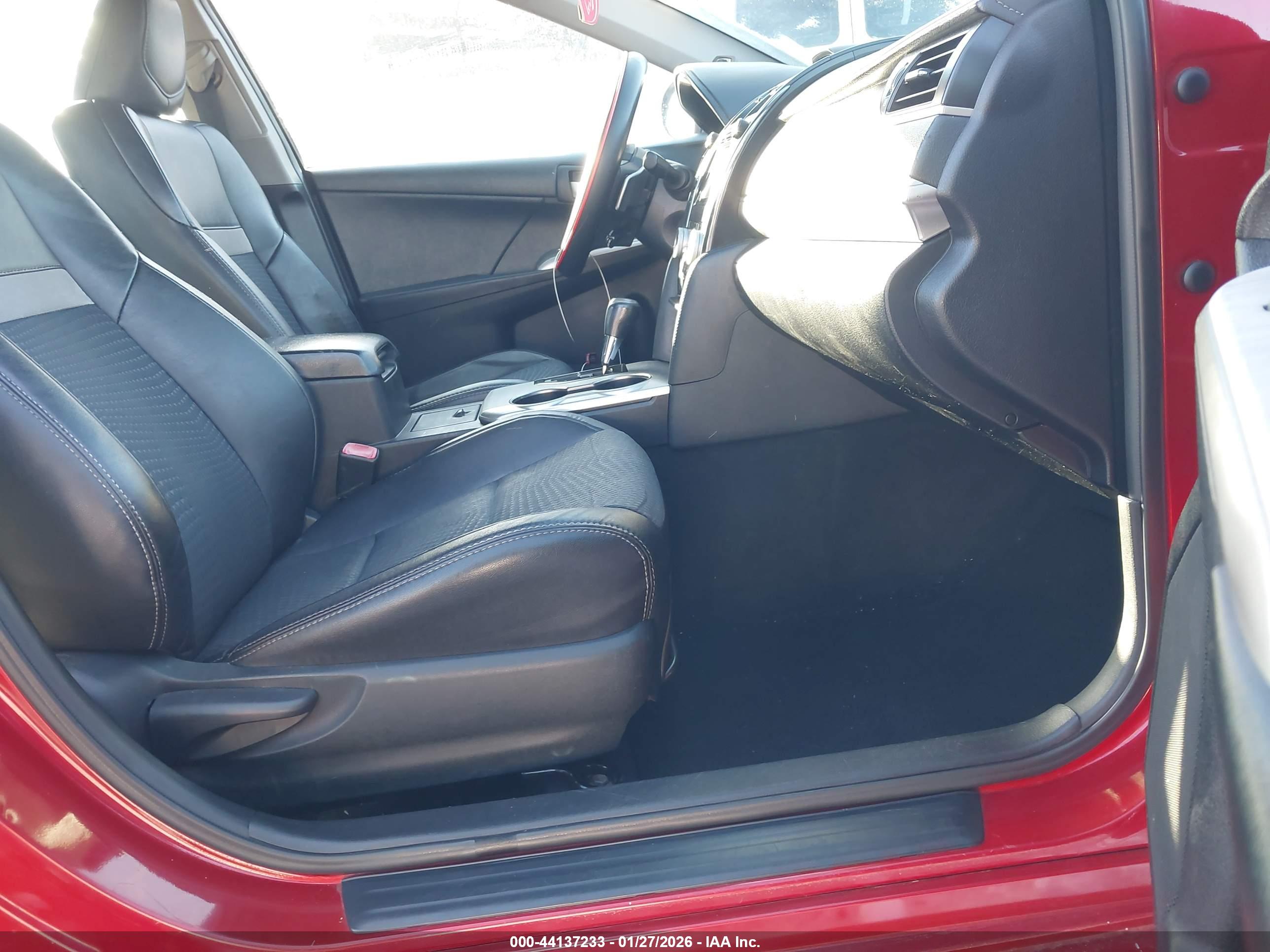 TOYOTA CAMRY image 5