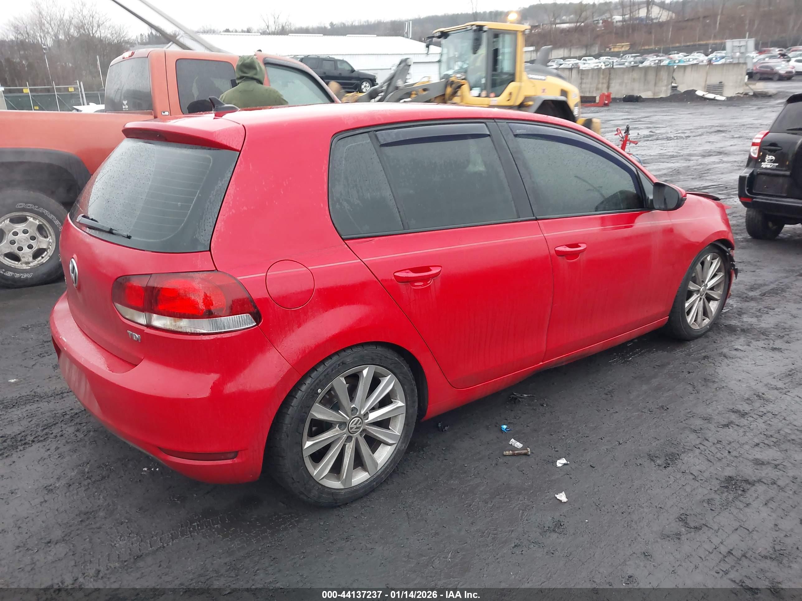 VOLKSWAGEN GOLF image 4