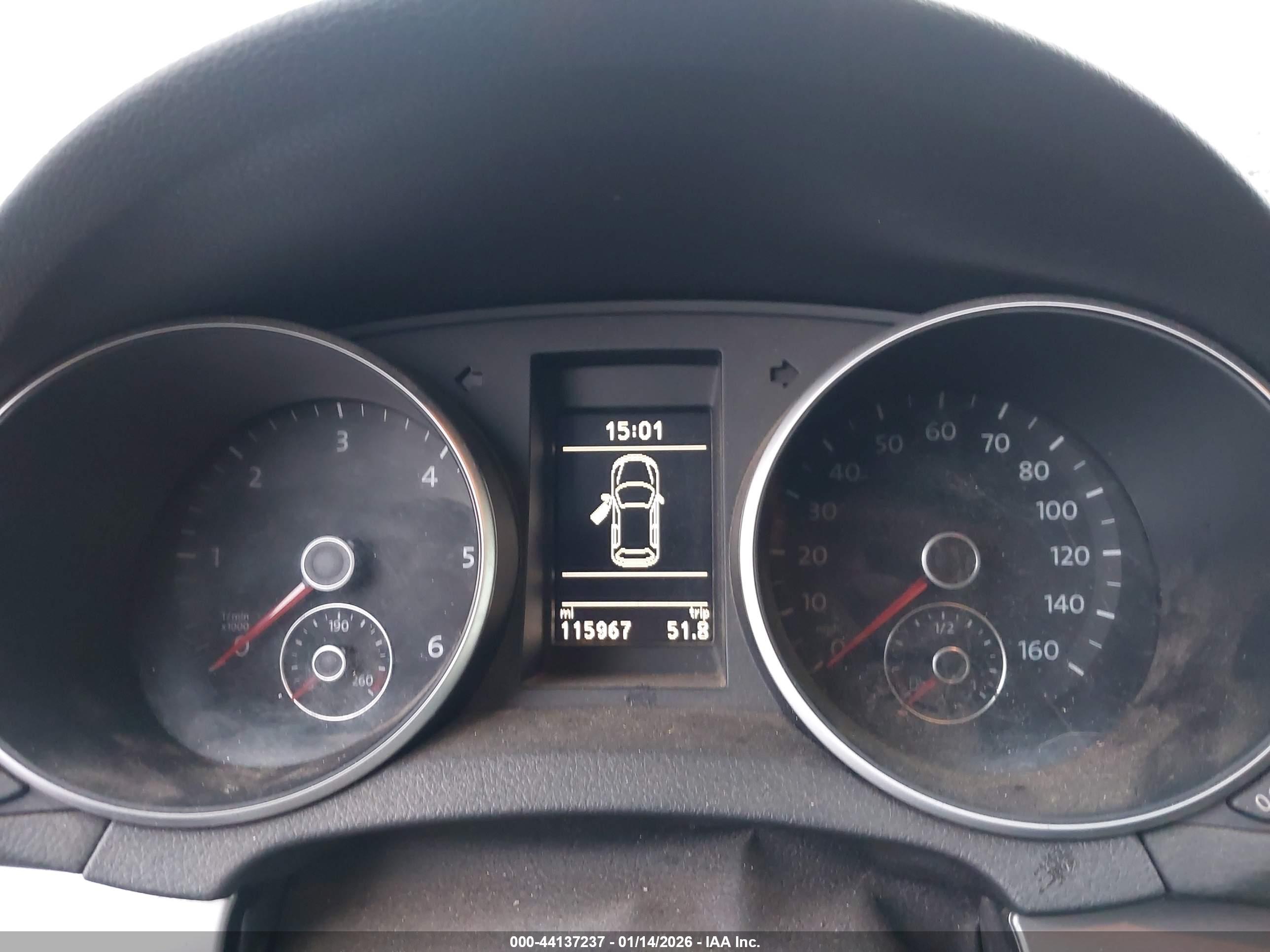VOLKSWAGEN GOLF image 7
