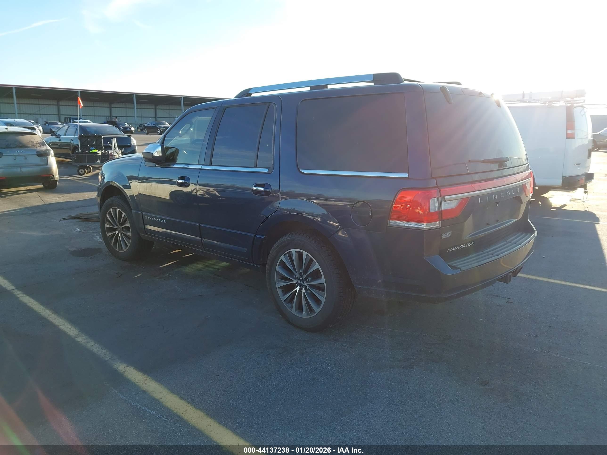 LINCOLN NAVIGATOR image 3