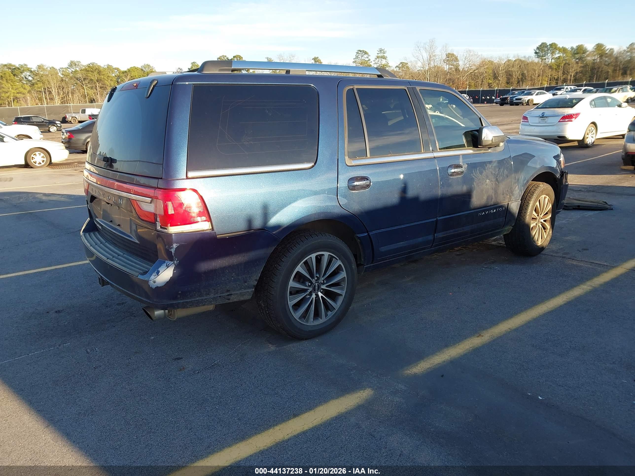 LINCOLN NAVIGATOR image 4