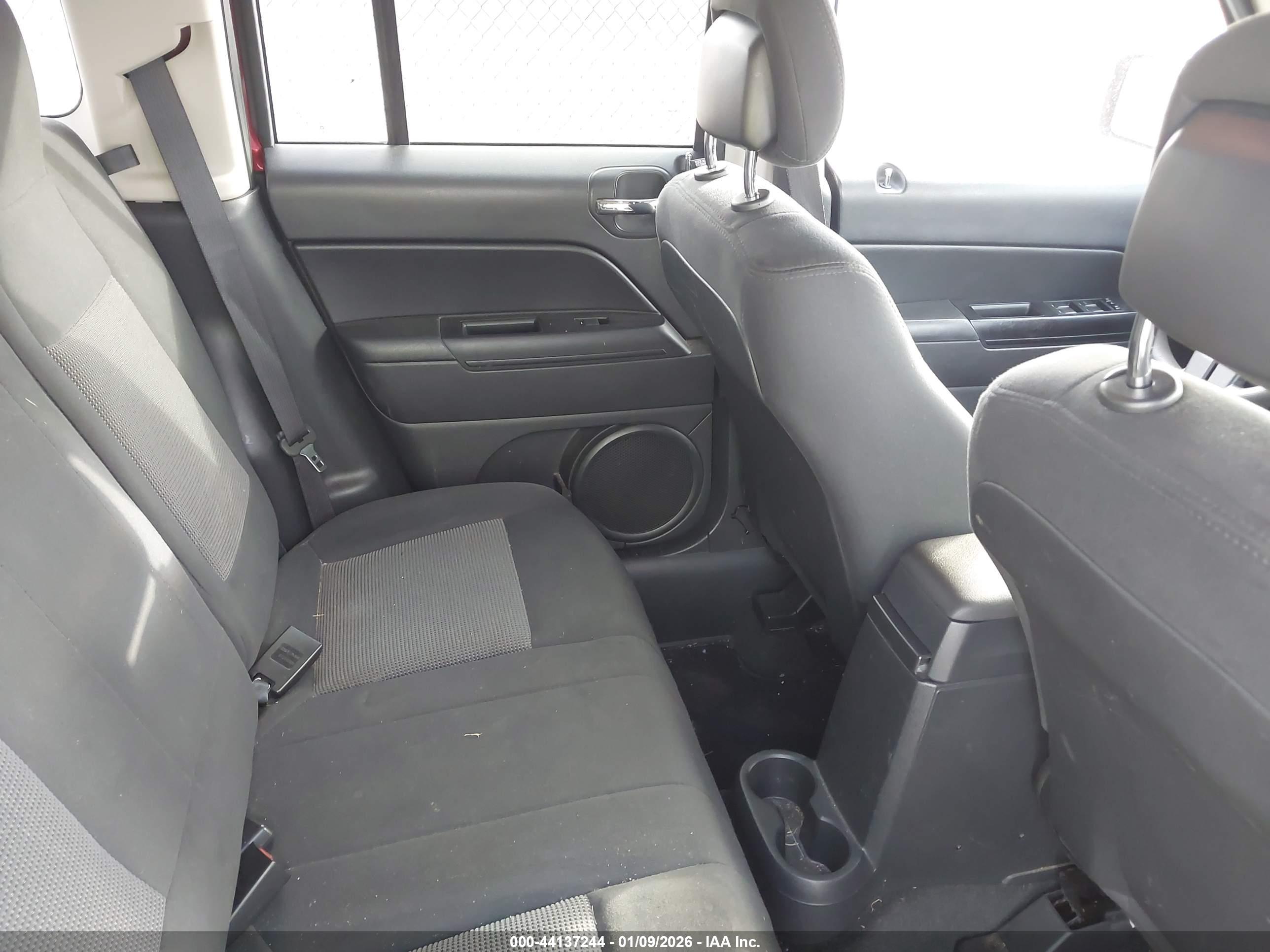 JEEP PATRIOT image 8