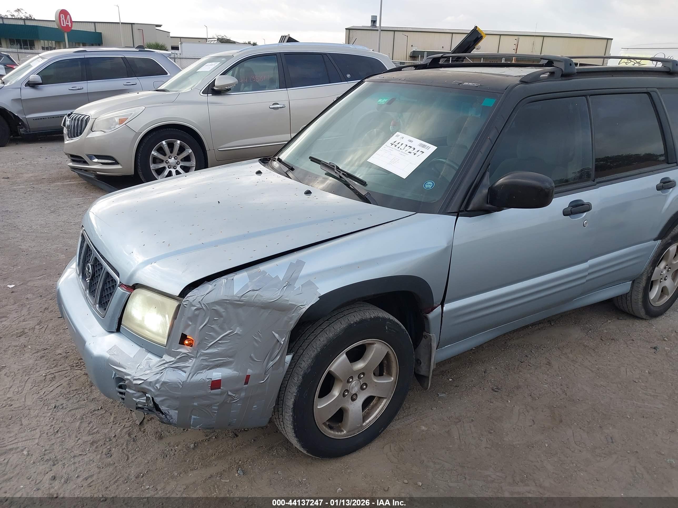 SUBARU FORESTER image 6