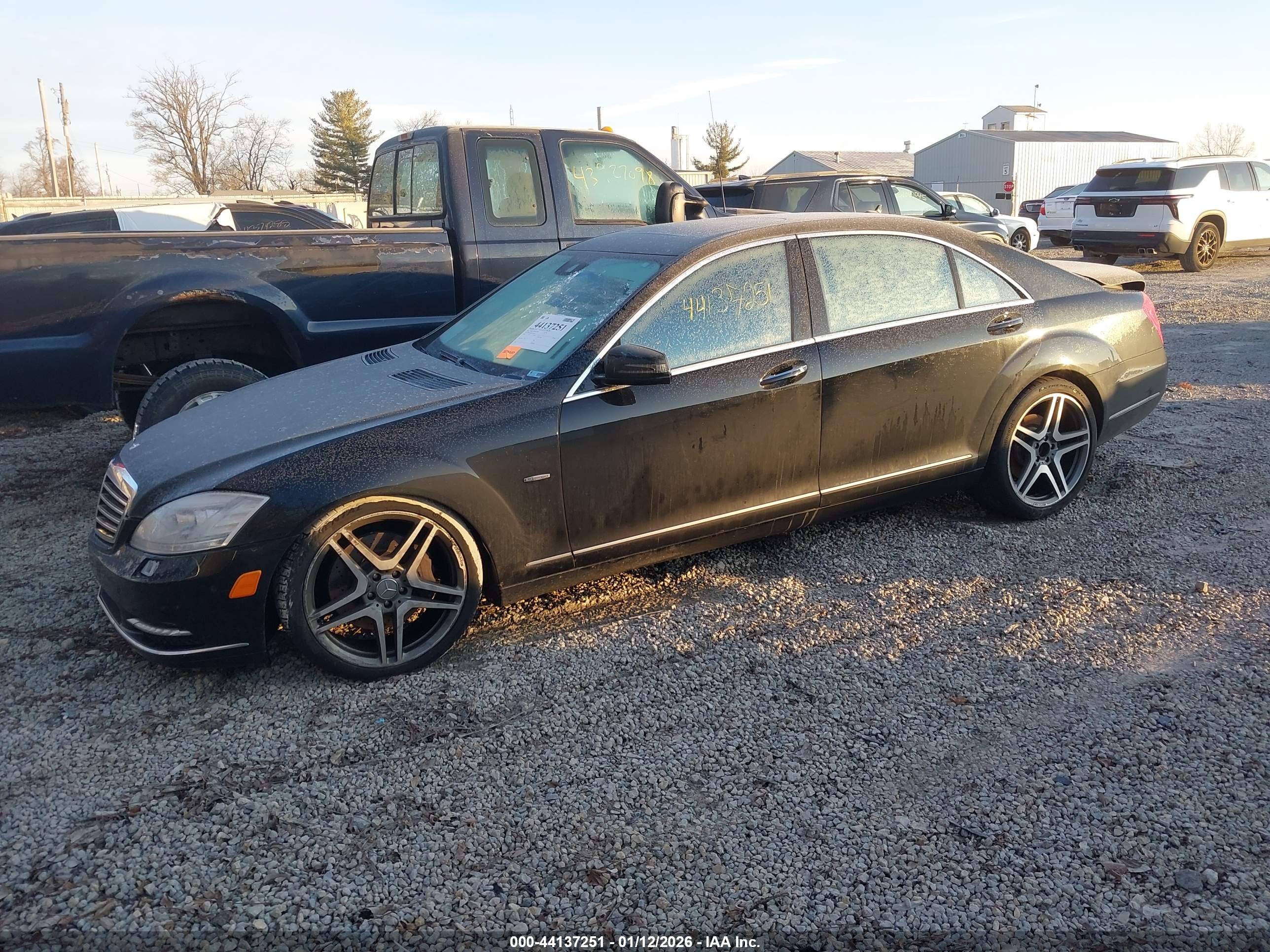 MERCEDES-BENZ S image 2