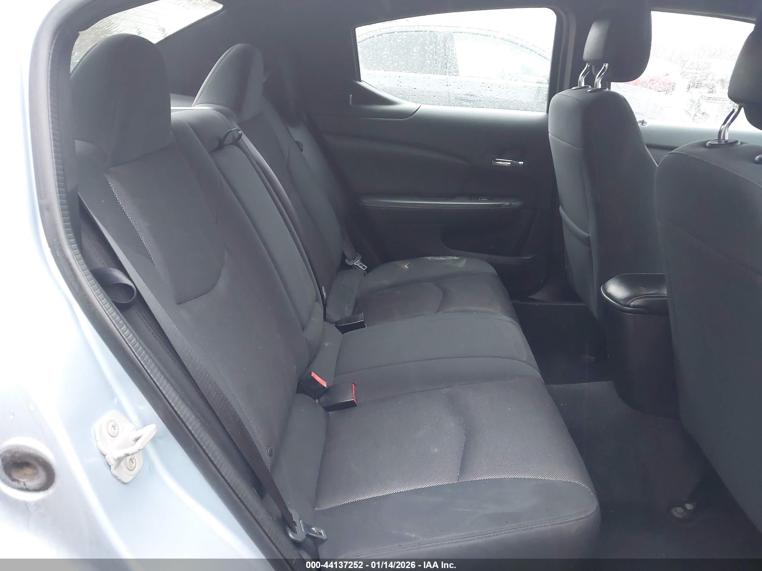 DODGE AVENGER image 8