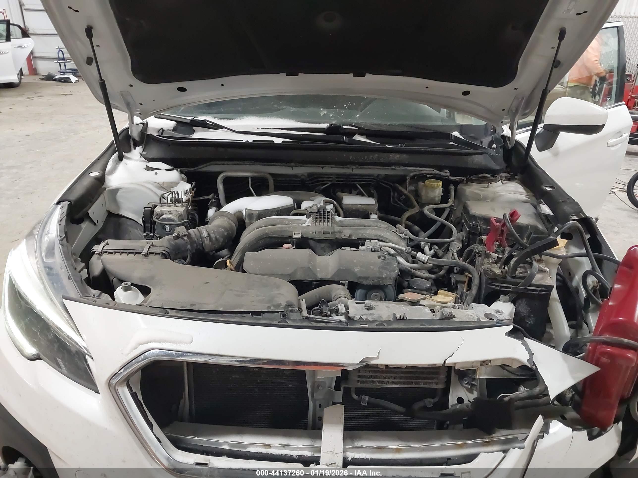SUBARU OUTBACK image 10