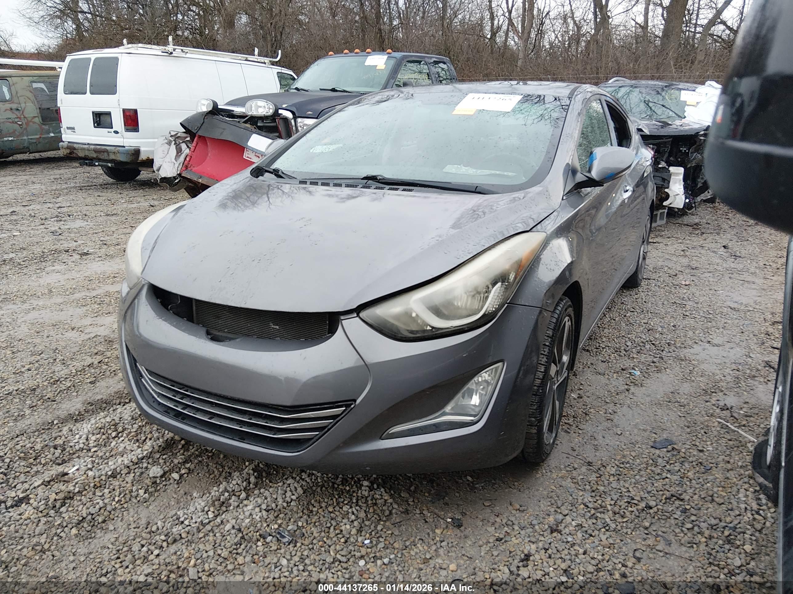 HYUNDAI ELANTRA image 2