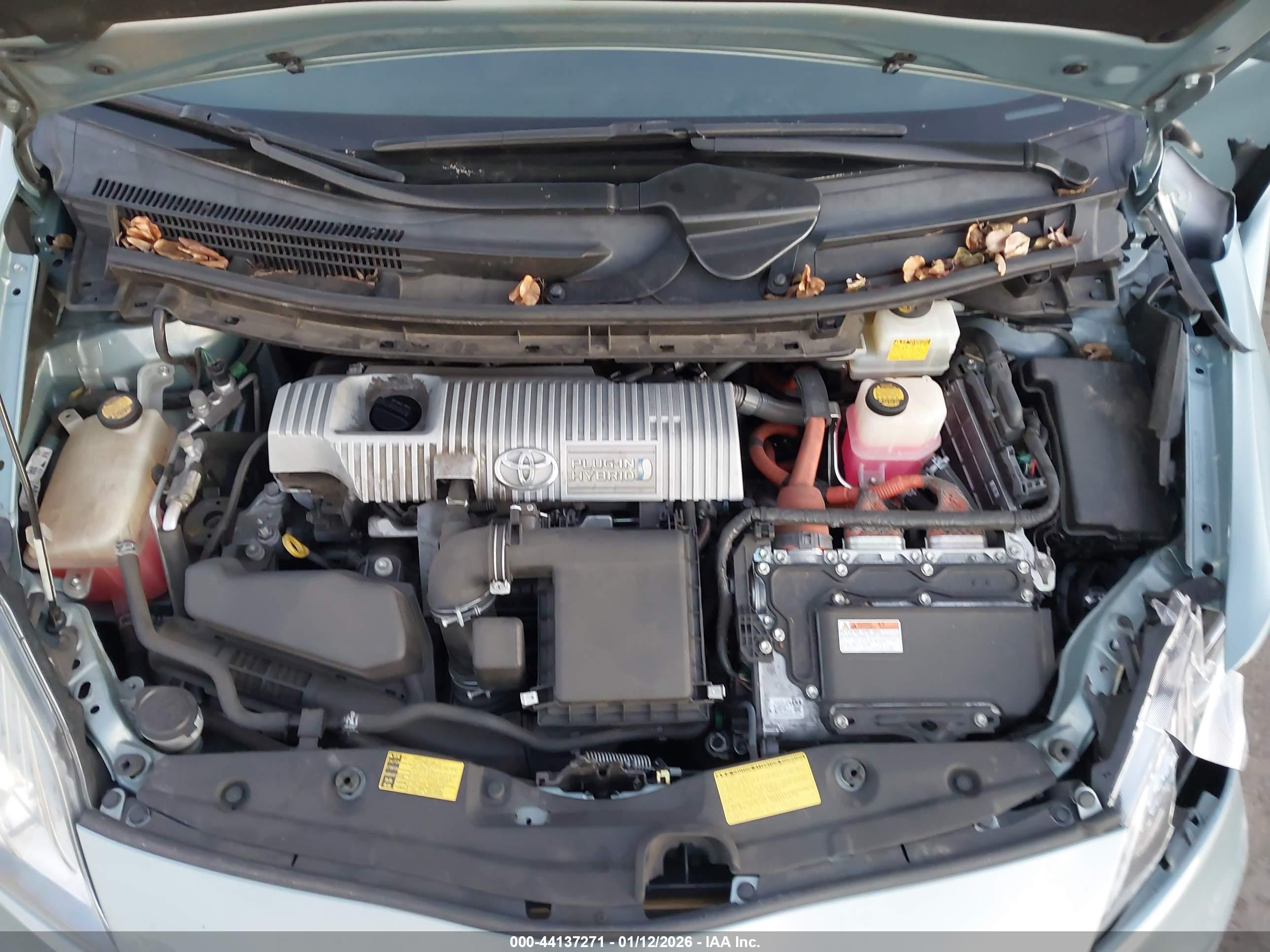 TOYOTA PRIUS image 10
