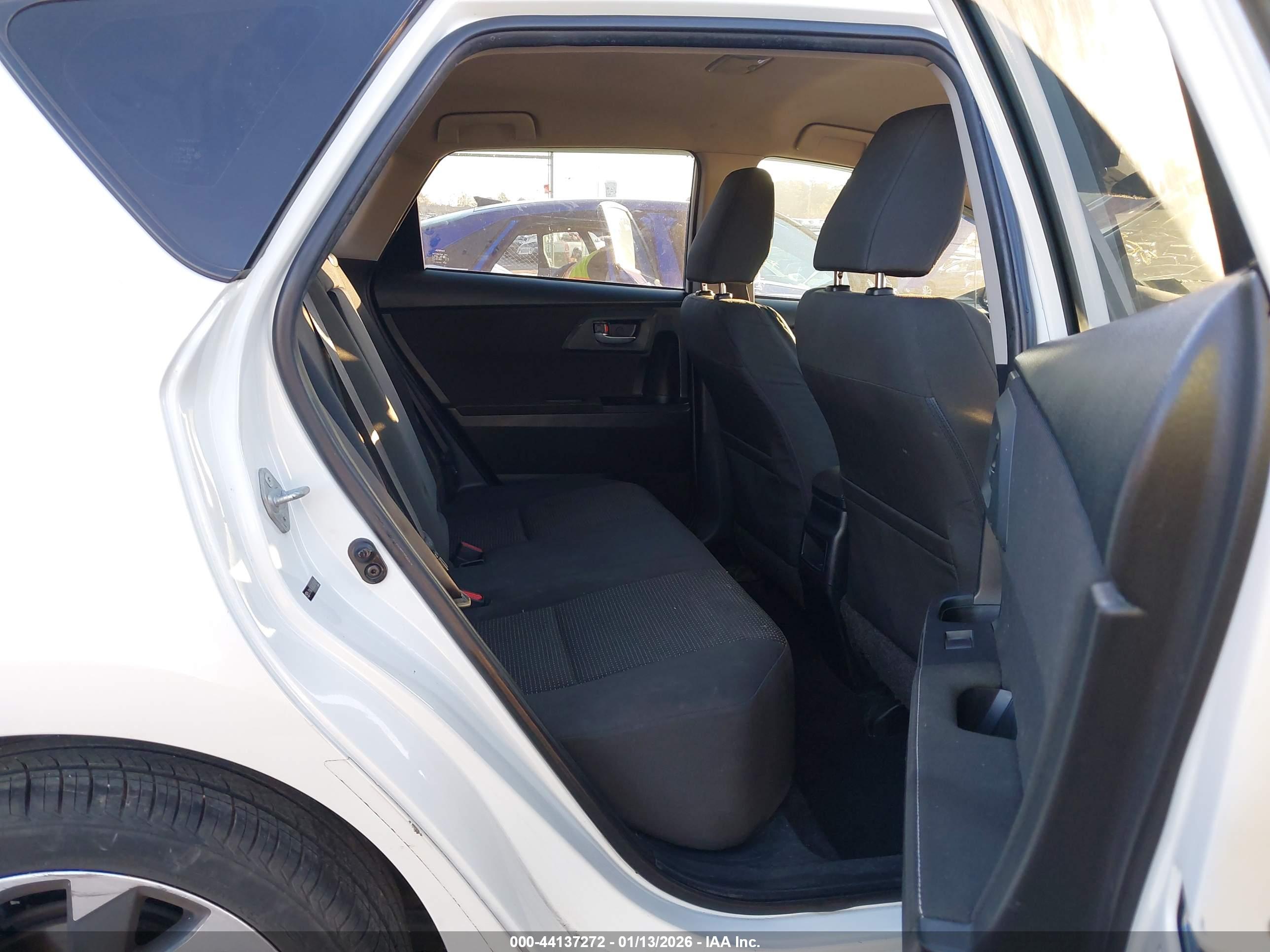 TOYOTA COROLLA image 8
