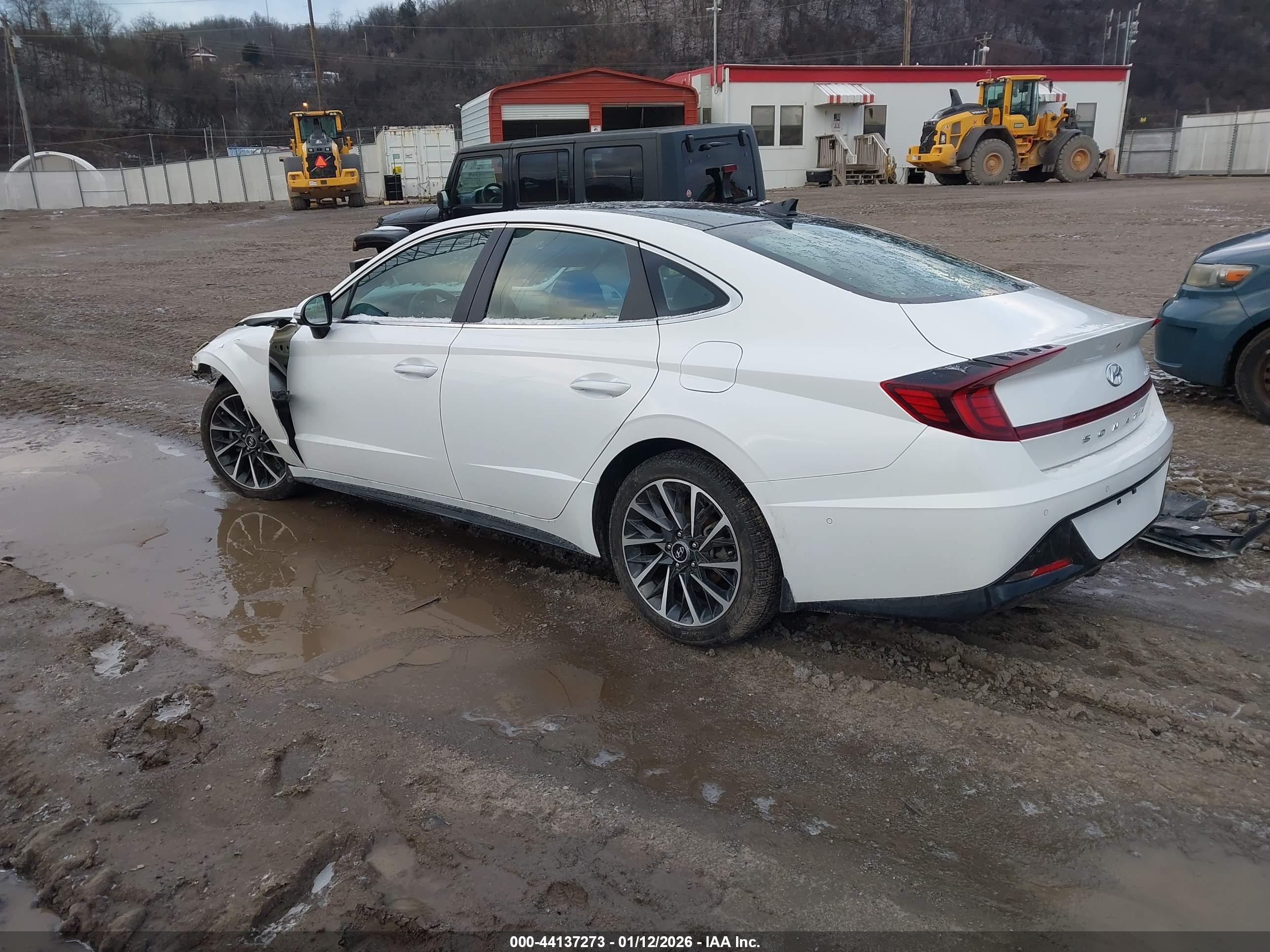 HYUNDAI SONATA image 3
