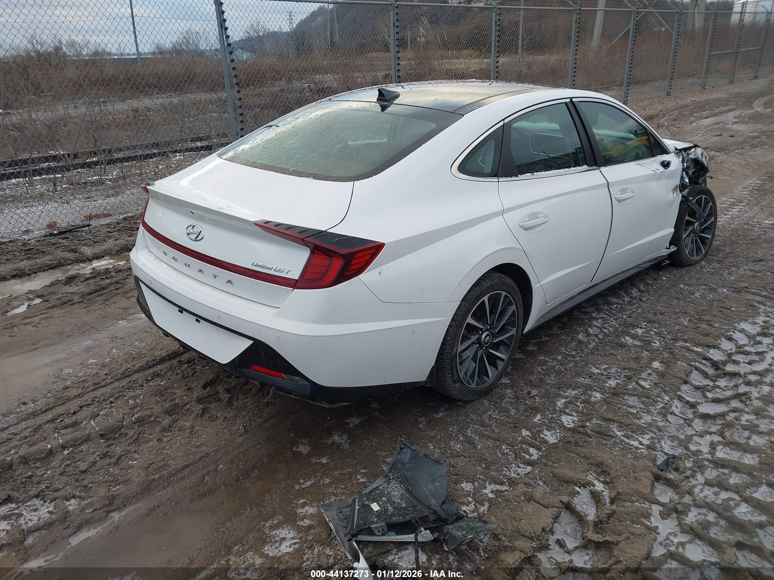 HYUNDAI SONATA image 4