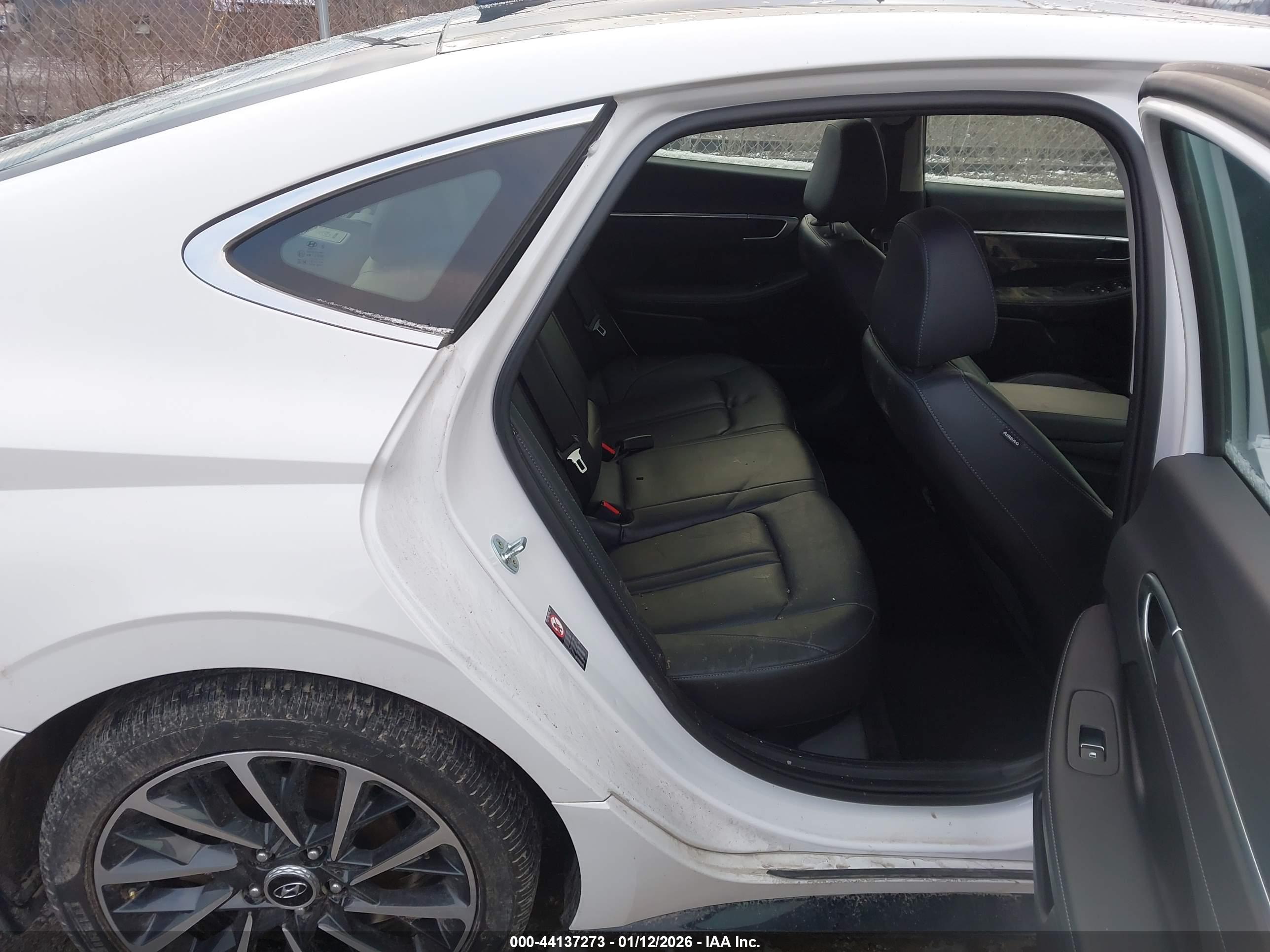 HYUNDAI SONATA image 8