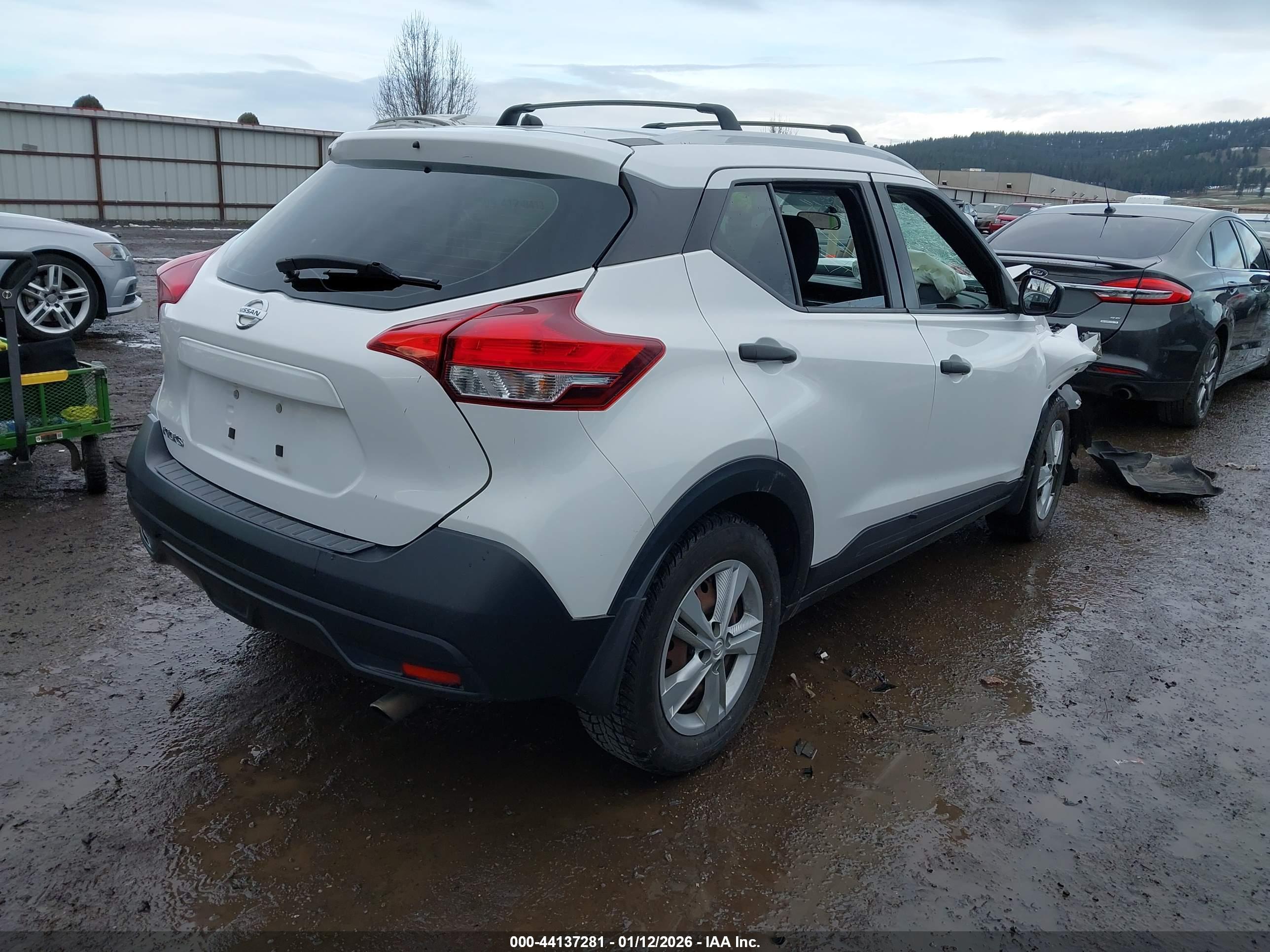 NISSAN KICKS image 4