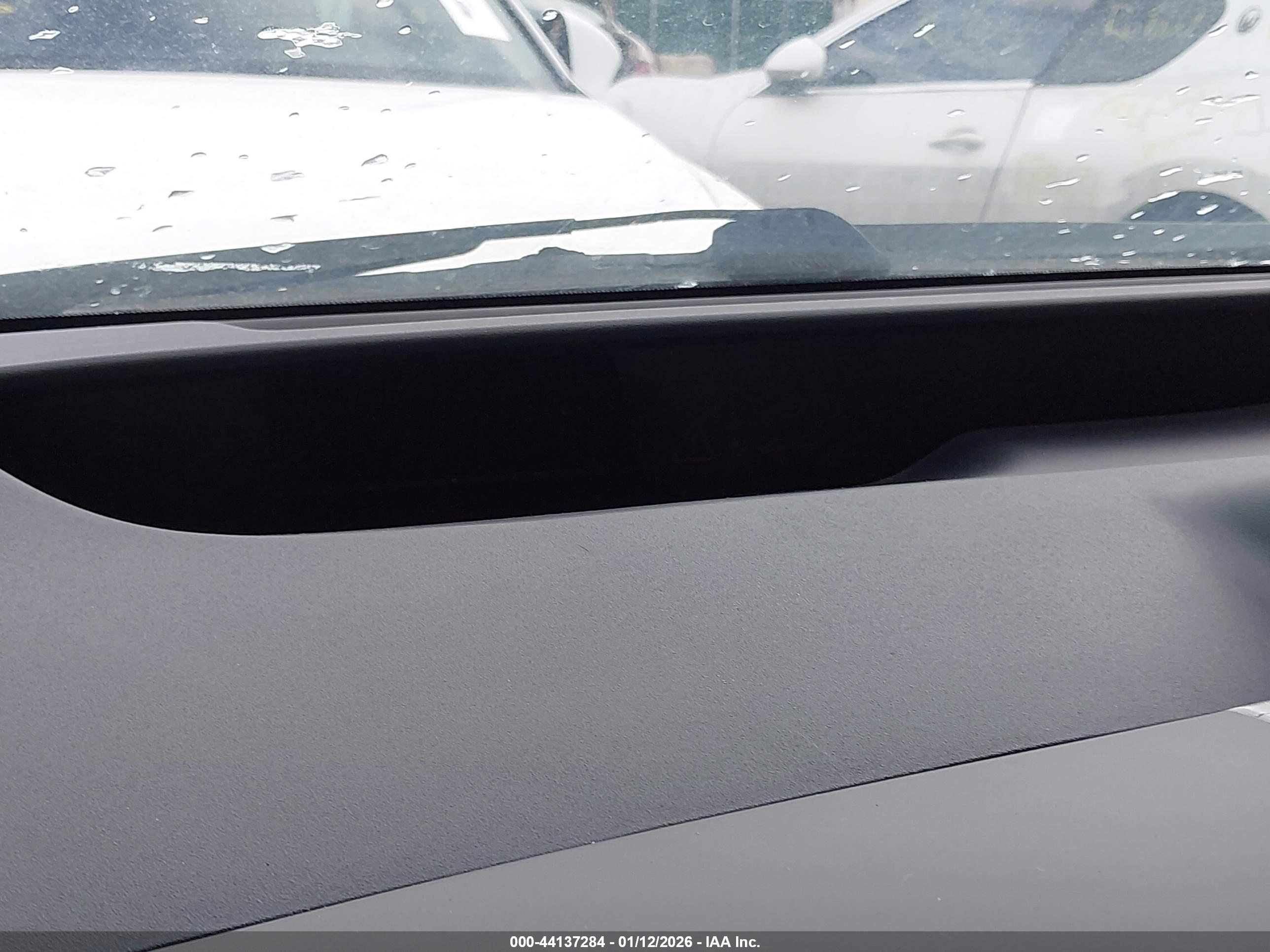 TOYOTA PRIUS image 7